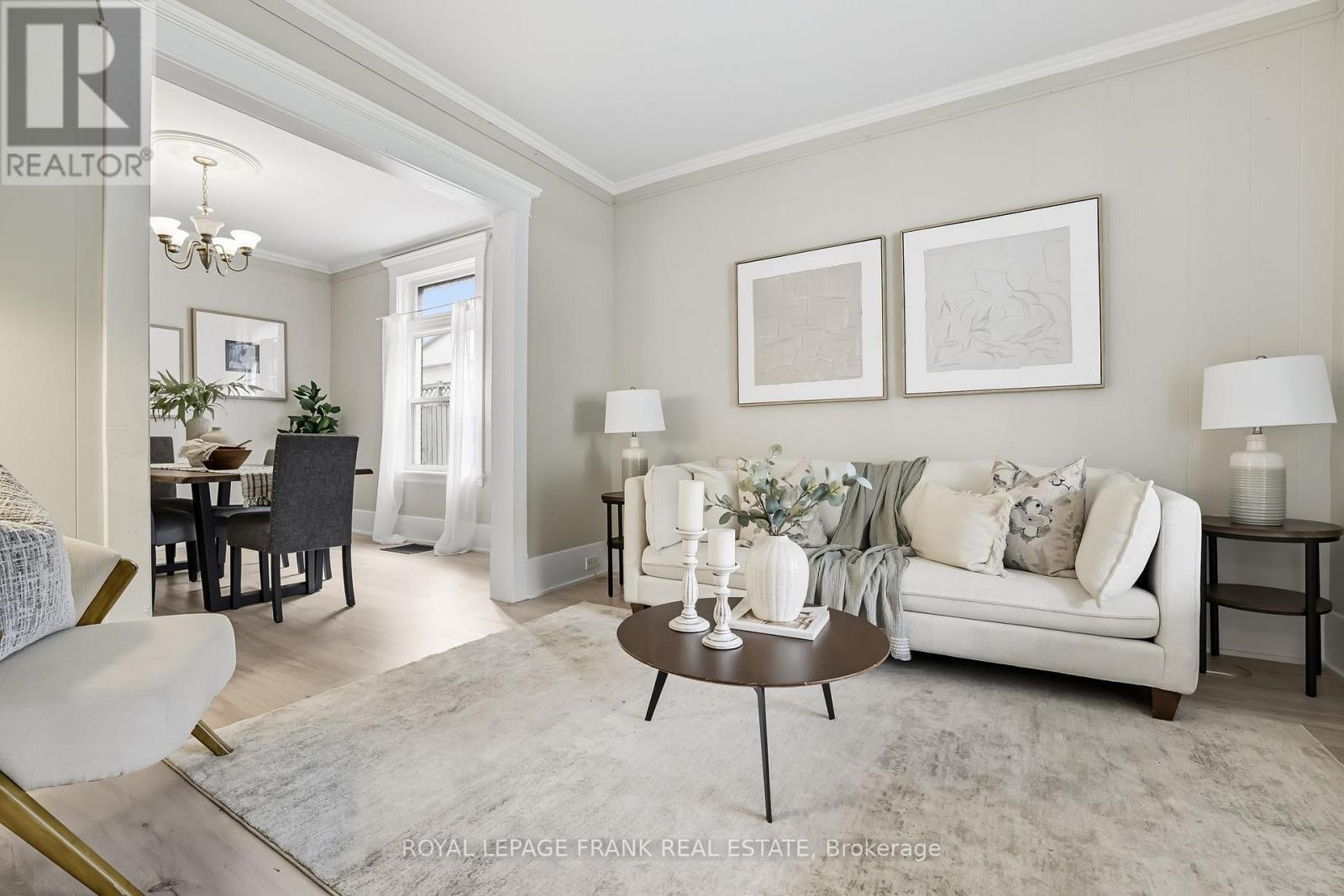 












798 GEORGE STREET N

,
Peterborough (Northcrest Ward 5),




Ontario
K9H3T5

