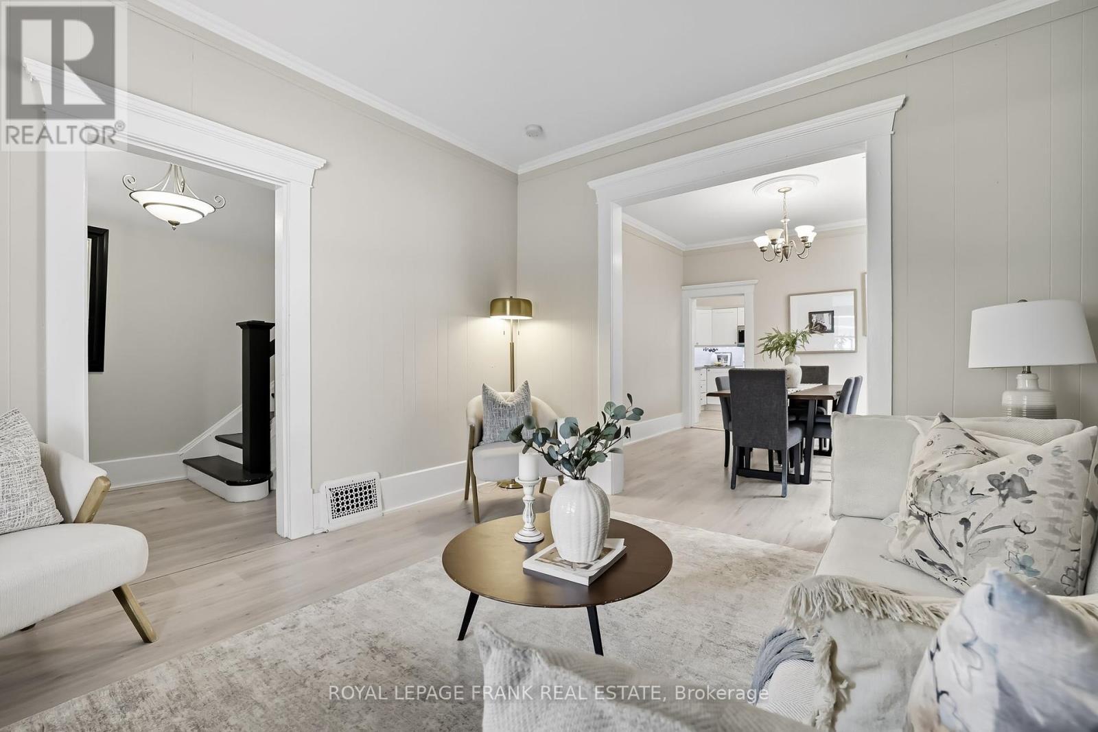 












798 GEORGE STREET N

,
Peterborough (Northcrest Ward 5),




Ontario
K9H3T5

