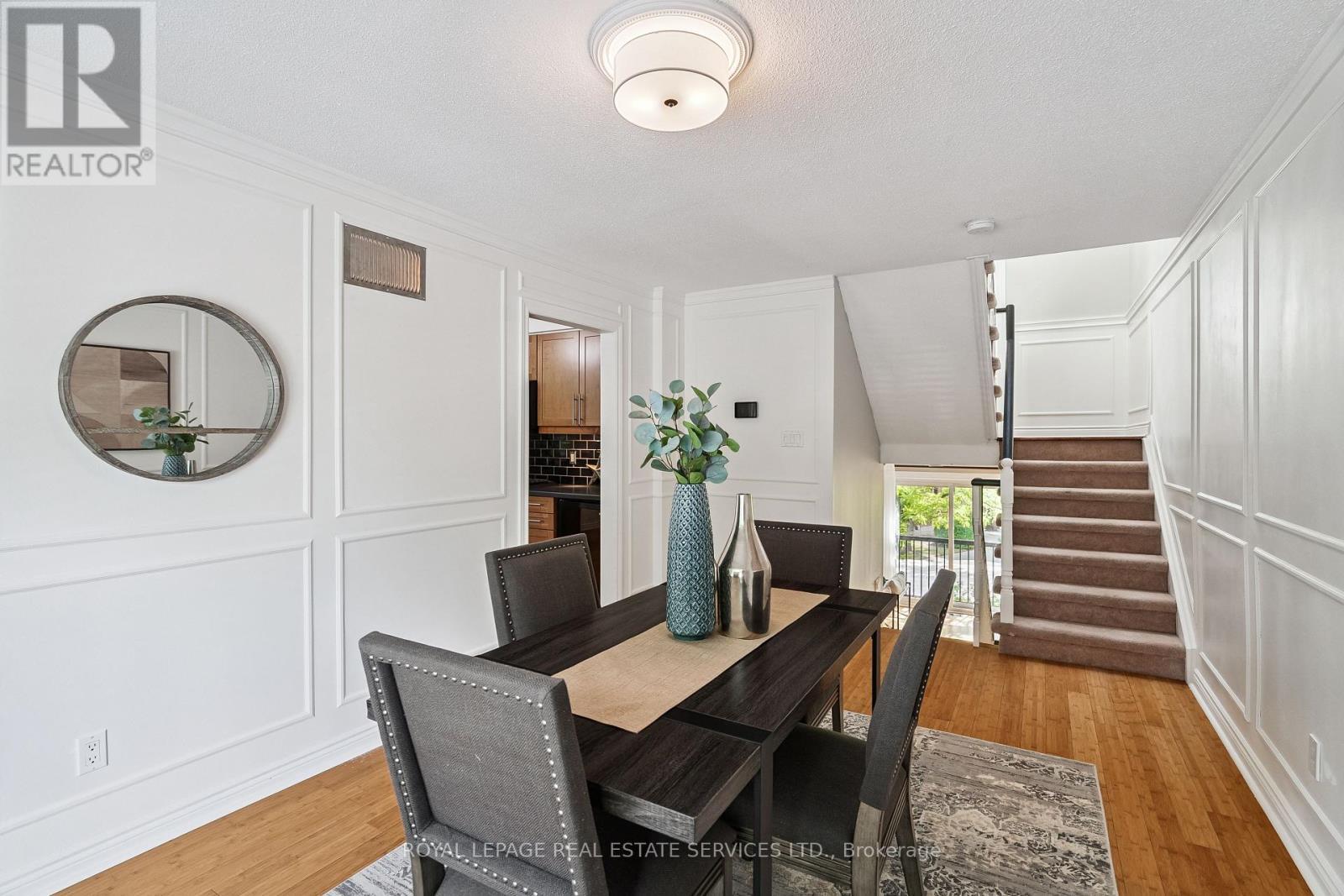 












5 - 1100 QUEENS AVENUE

,
Oakville,




Ontario
L6H2B5

