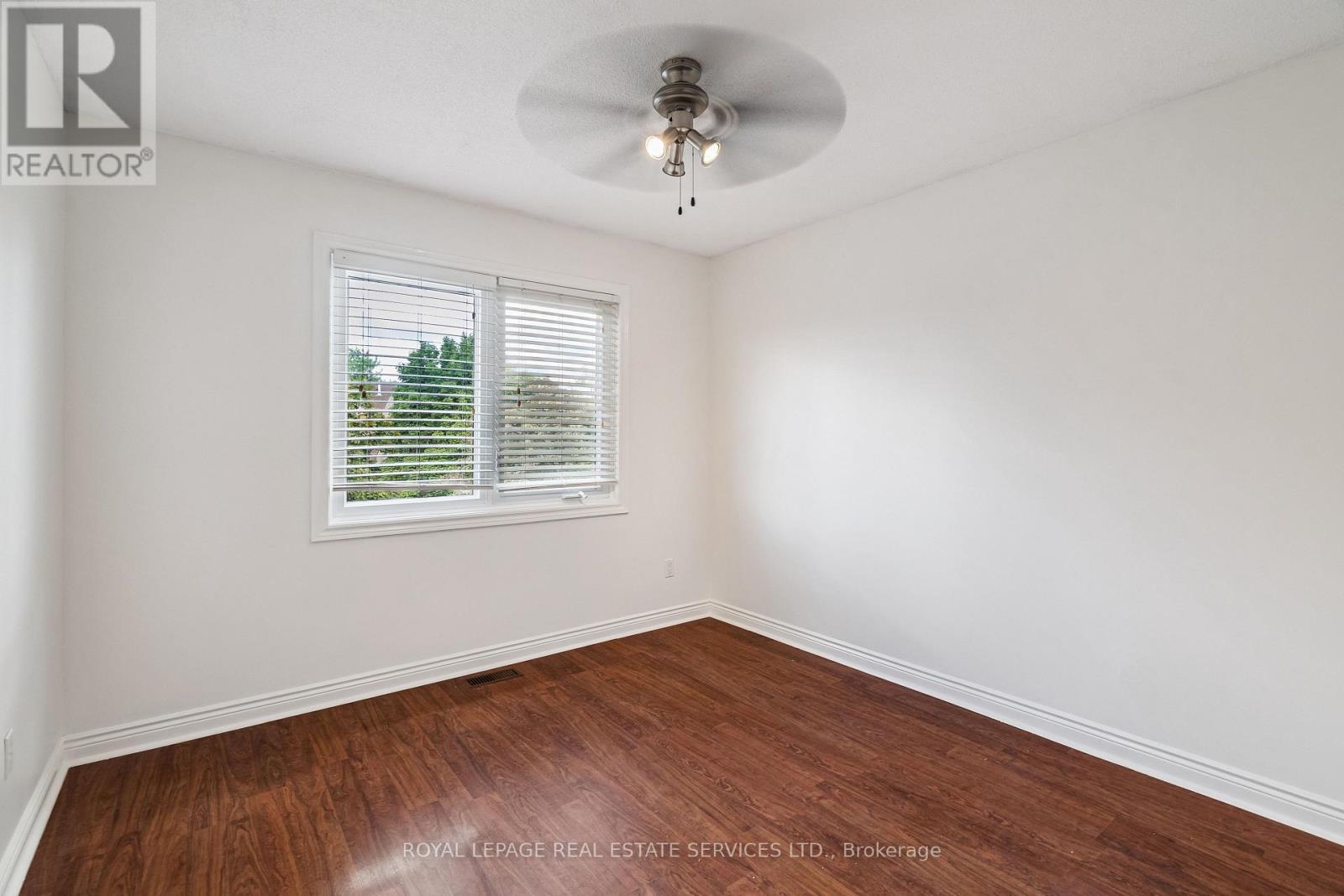 












5 - 1100 QUEENS AVENUE

,
Oakville,




Ontario
L6H2B5

