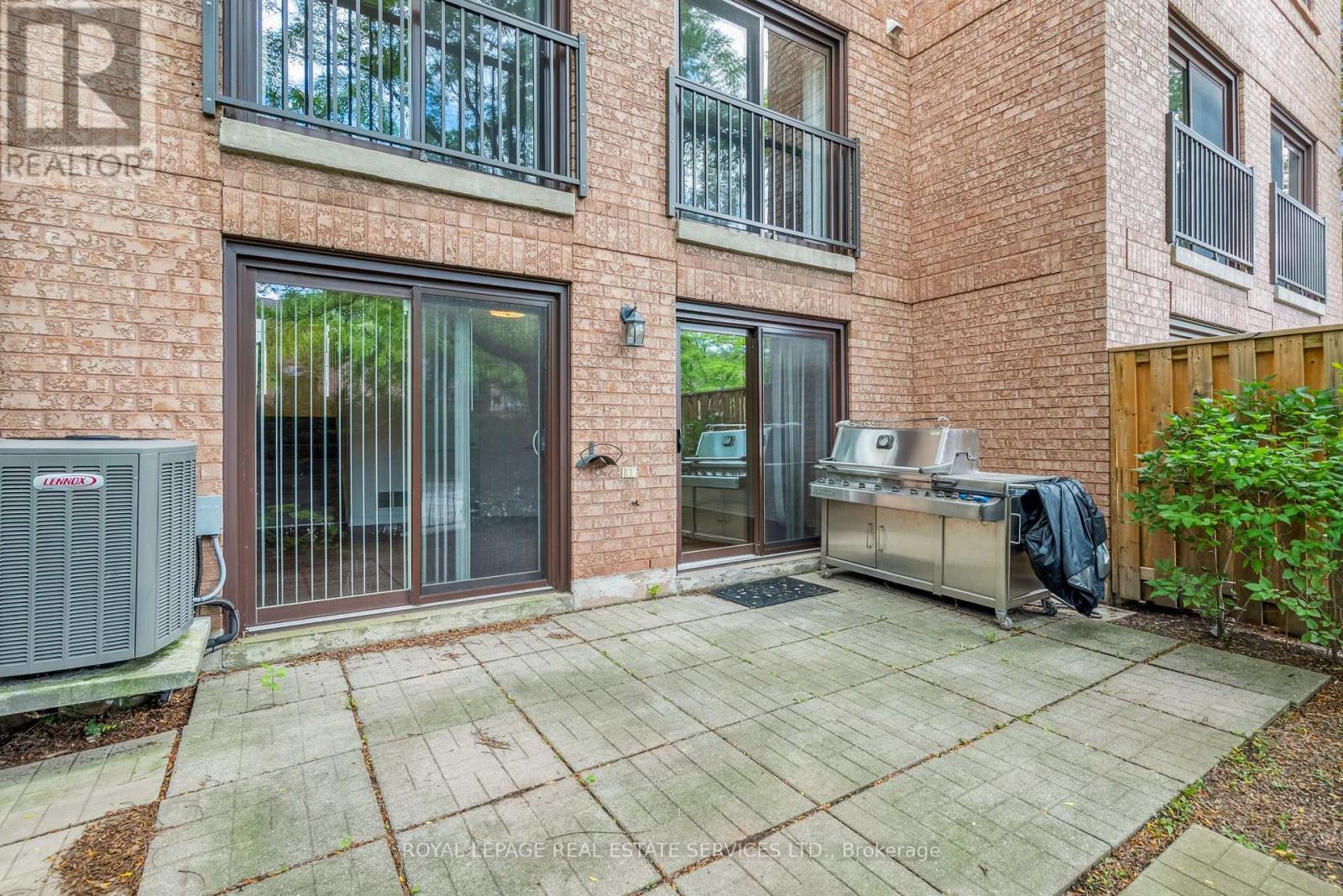 












5 - 1100 QUEENS AVENUE

,
Oakville,




Ontario
L6H2B5

