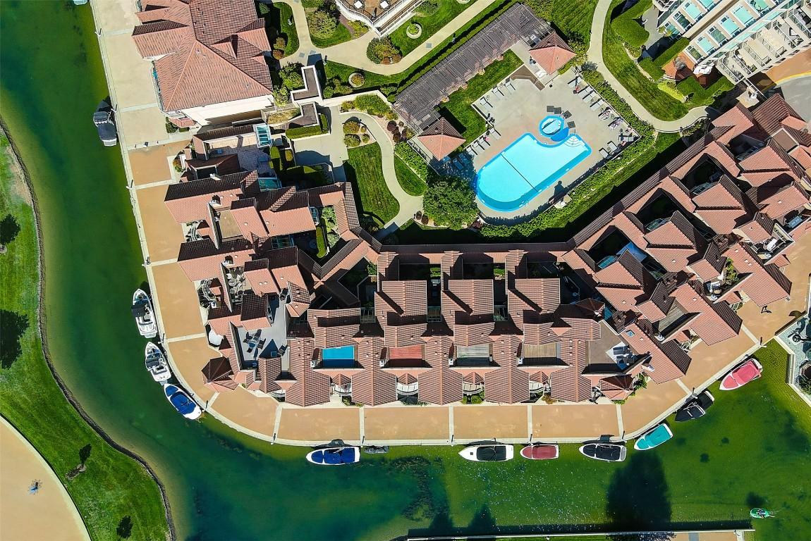 









1152


Sunset

Drive, 606,
Kelowna,




BC
V1Y 9R7

