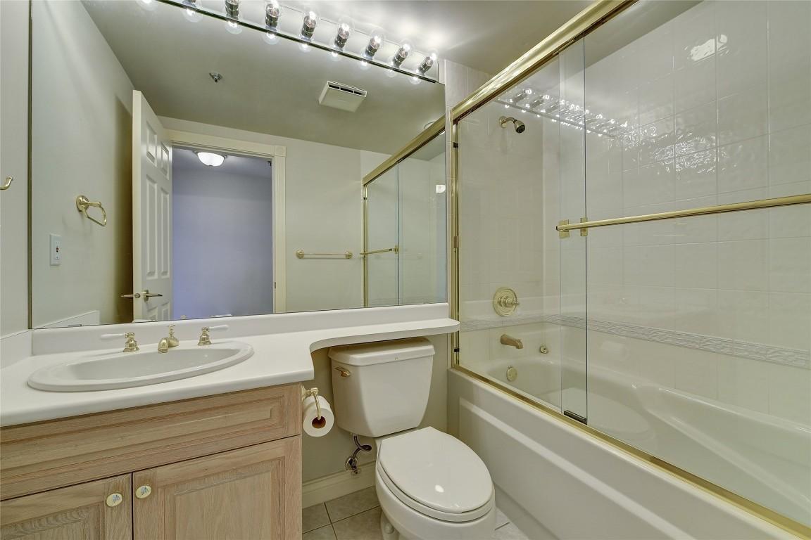 









1152


Sunset

Drive, 606,
Kelowna,




BC
V1Y 9R7

