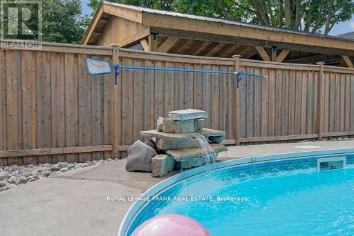 












1707 HIGHWAY 2 ROAD

,
Clarington (Courtice),




Ontario
L1E0A3

