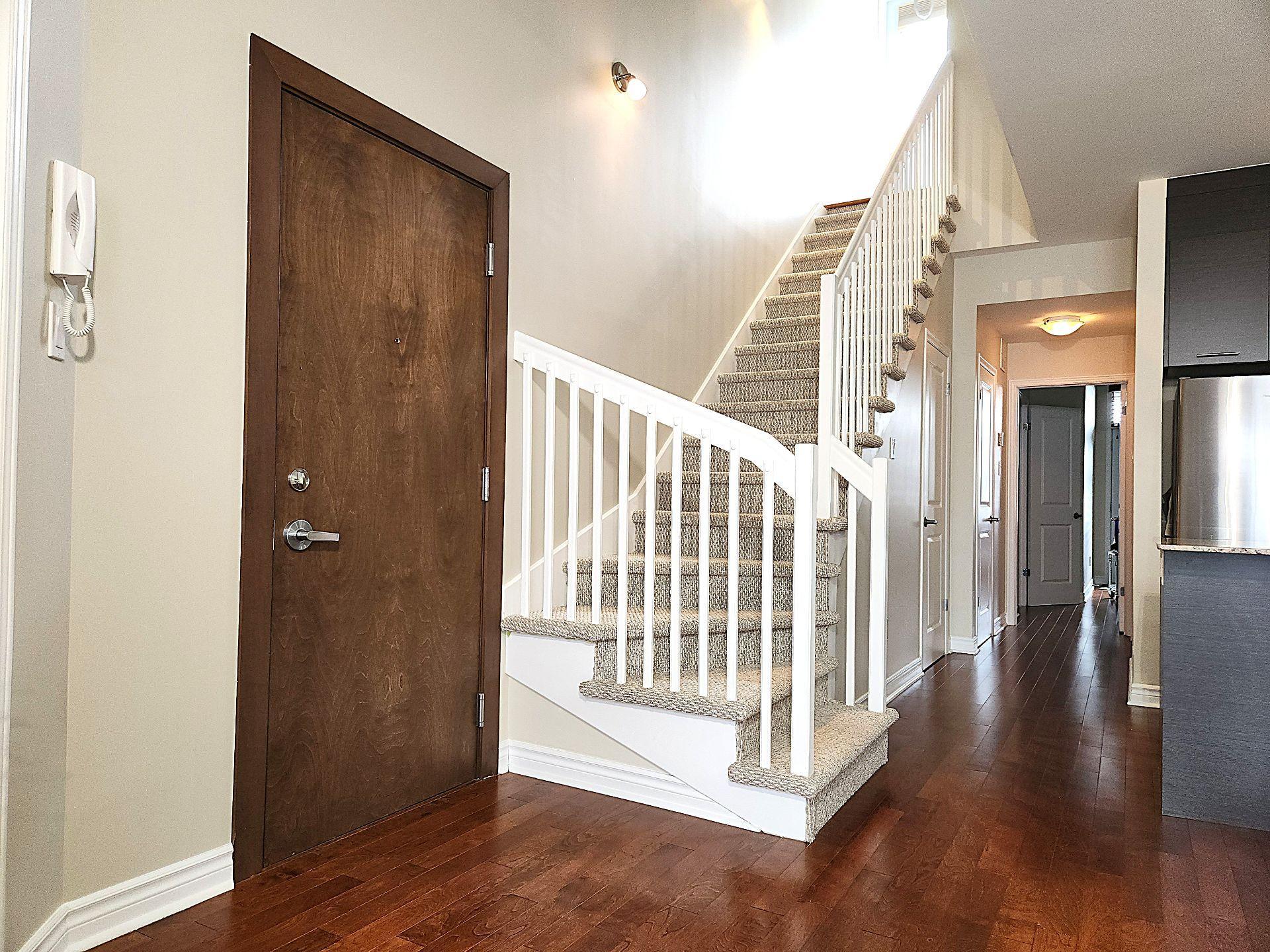 









2264


Rue Victoria

, 7,
Montréal (Lachine),




QC
H8S1Z3

