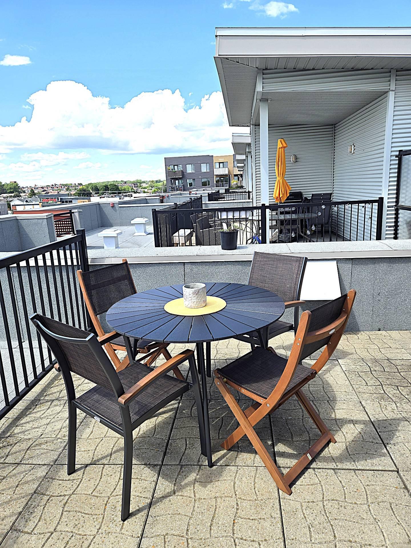 









2264


Rue Victoria

, 7,
Montréal (Lachine),




QC
H8S1Z3

