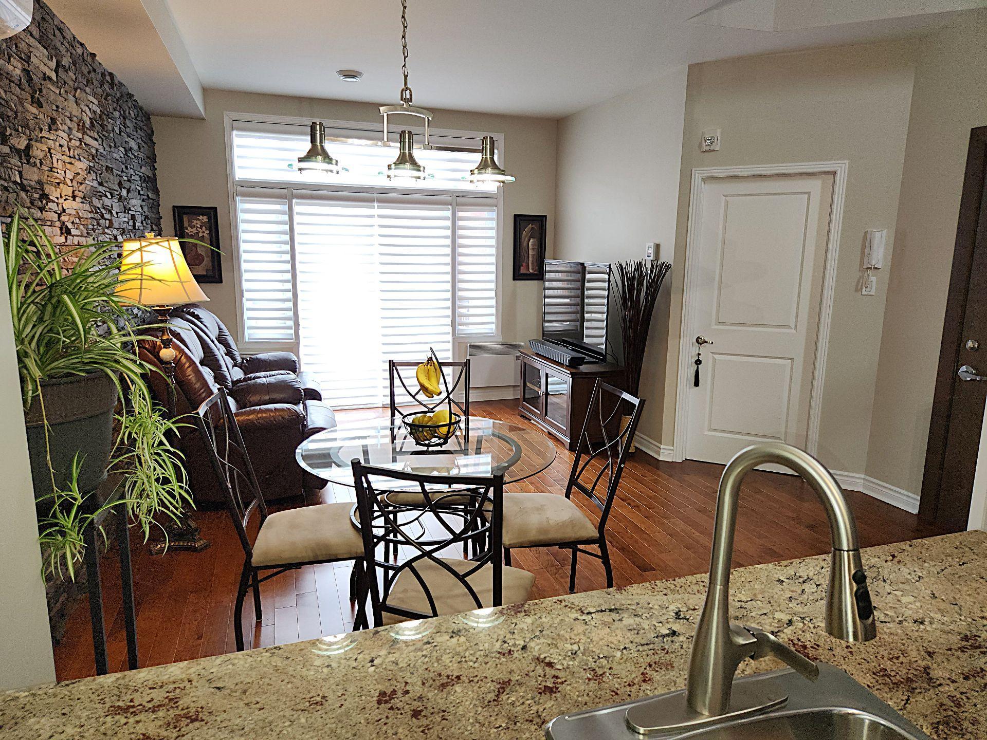 









2264


Rue Victoria

, 7,
Montréal (Lachine),




QC
H8S1Z3


