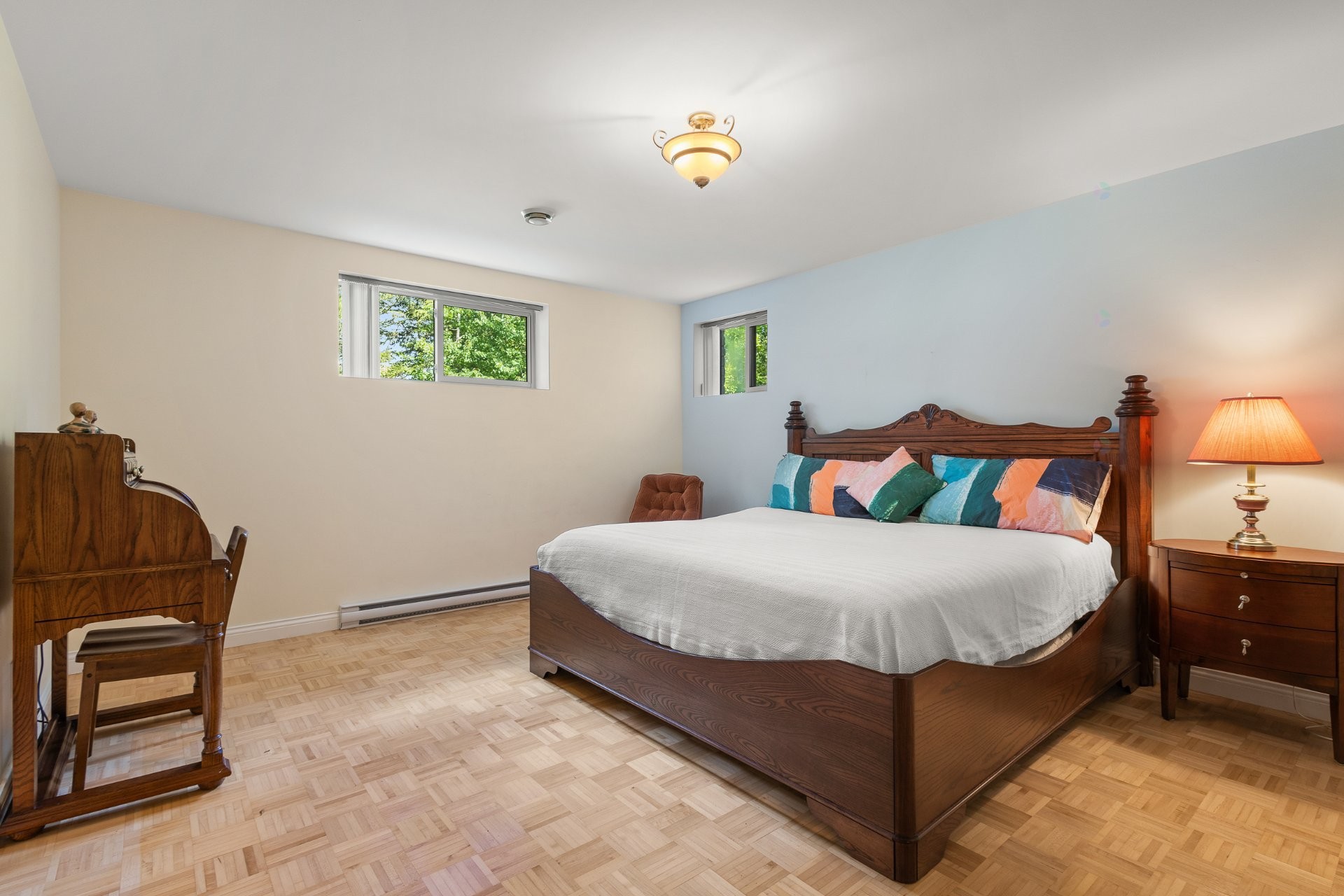 









123


Rue du Domaine-Brome

,
Lac-Brome,




QC
J0E1R0

