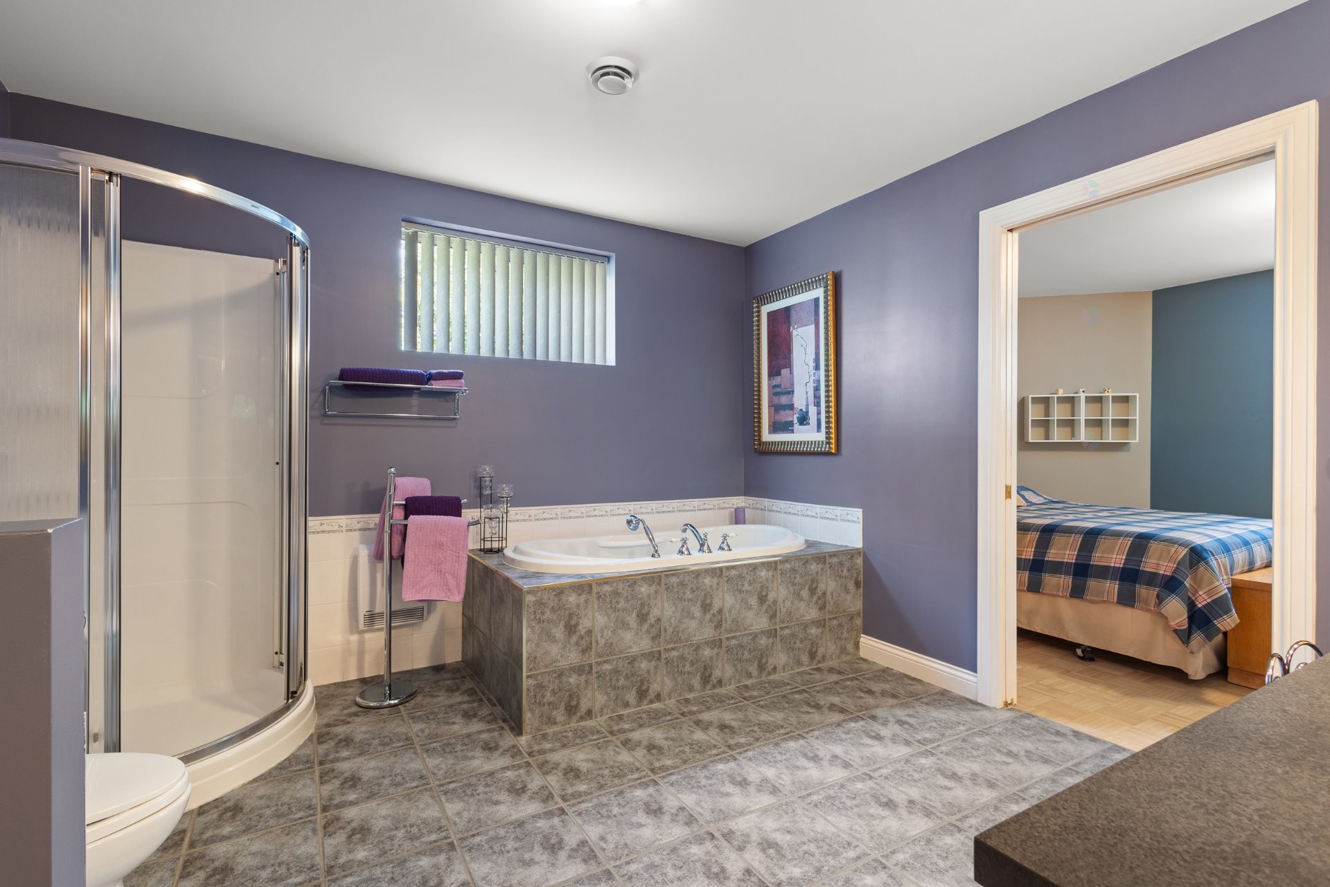 









123


Rue du Domaine-Brome

,
Lac-Brome,




QC
J0E1R0

