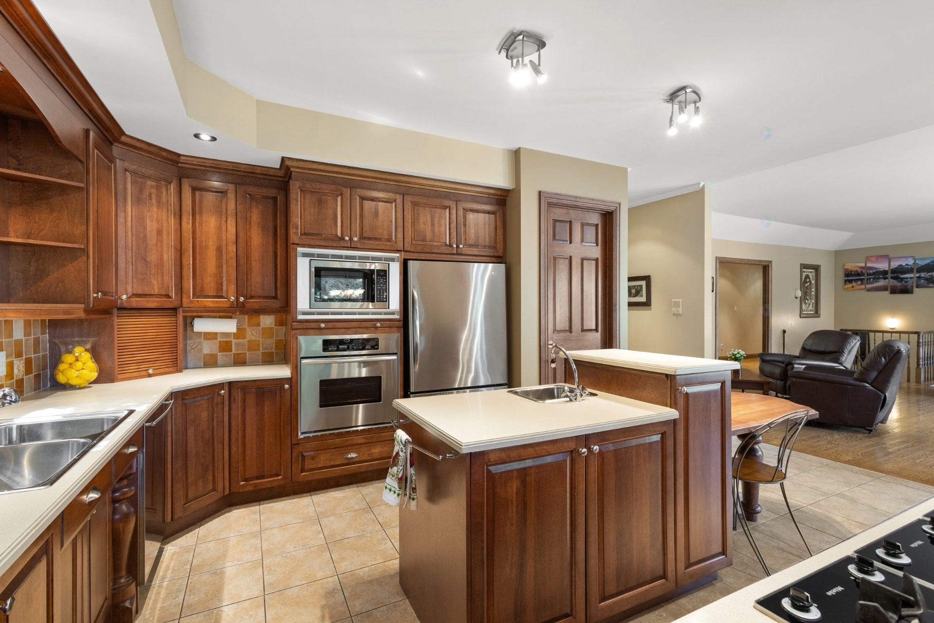 









123


Rue du Domaine-Brome

,
Lac-Brome,




QC
J0E1R0

