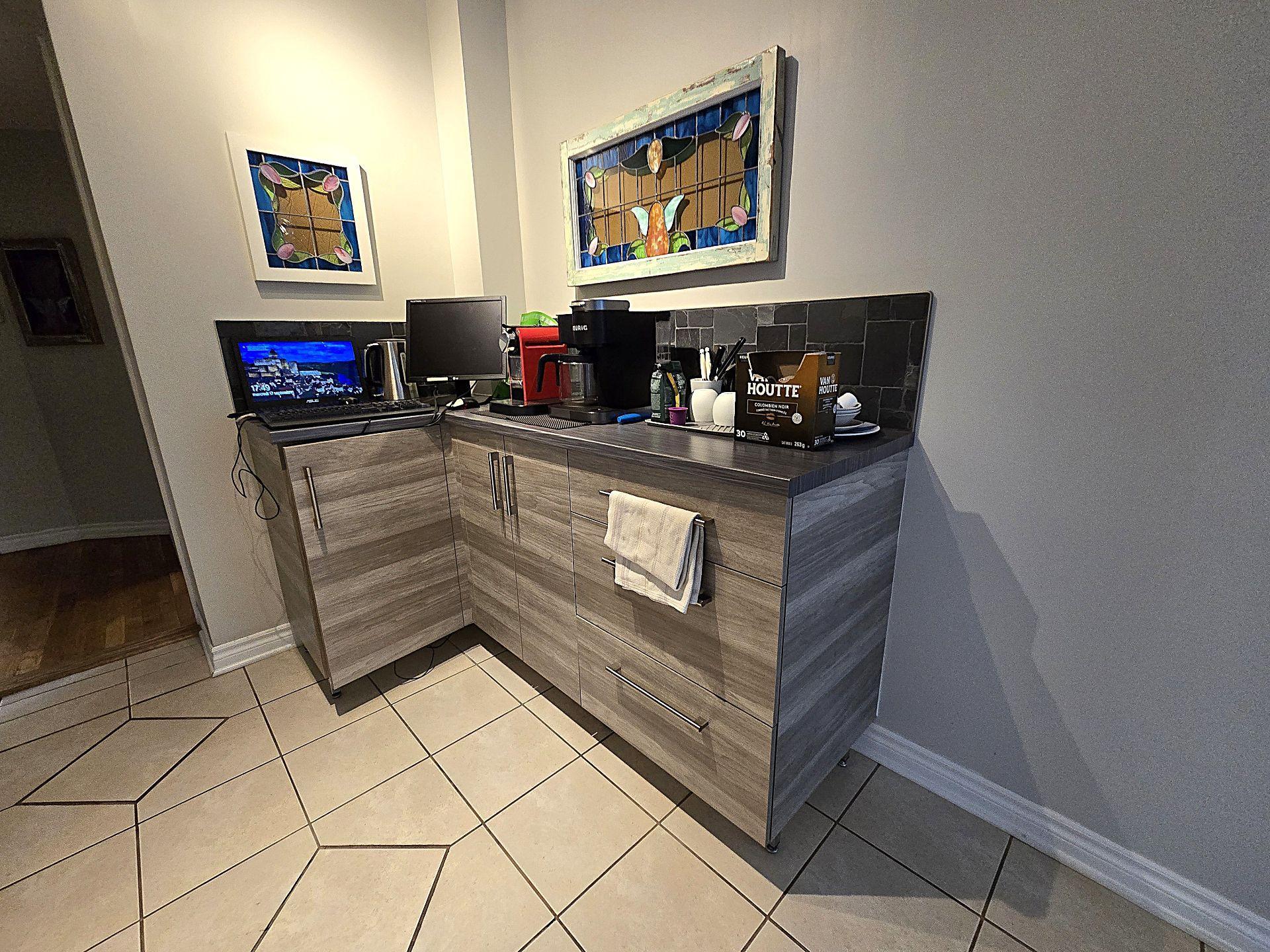 









144


Boul. Curé-Labelle

,
Laval (Sainte-Rose),




QC
H7L2Z4

