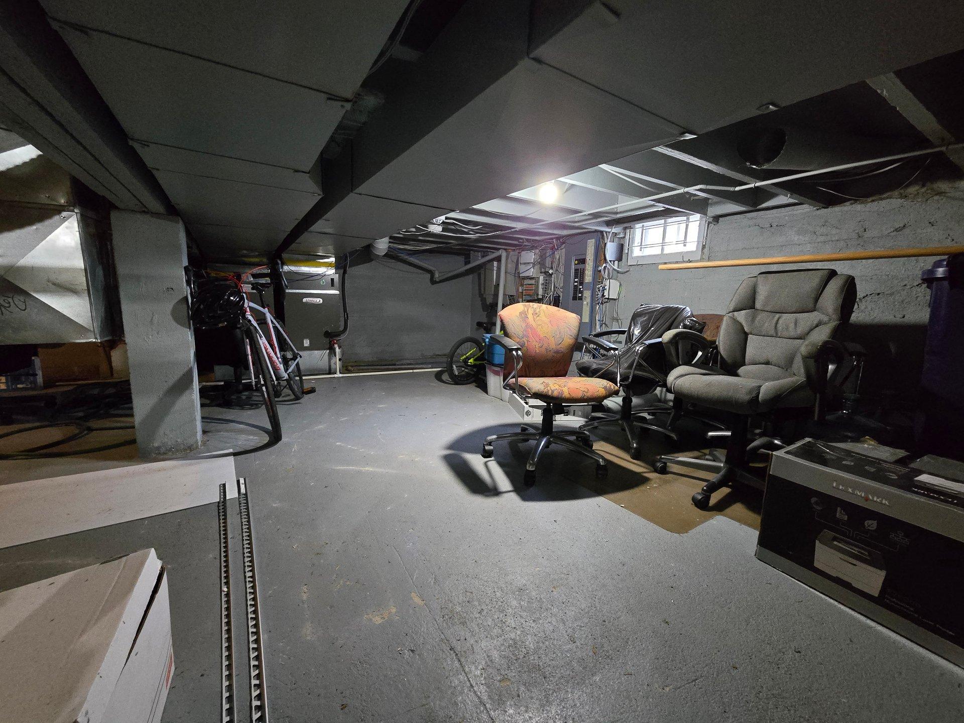 









144


Boul. Curé-Labelle

,
Laval (Sainte-Rose),




QC
H7L2Z4

