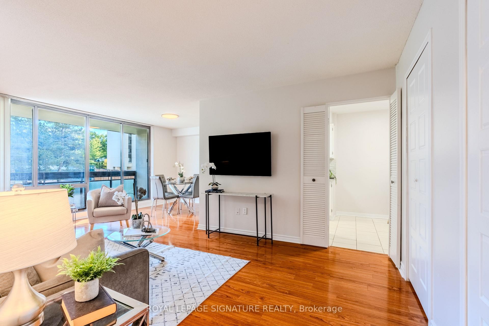









177


Linus

Road, 315,
Toronto,




ON
M2J 4S5

