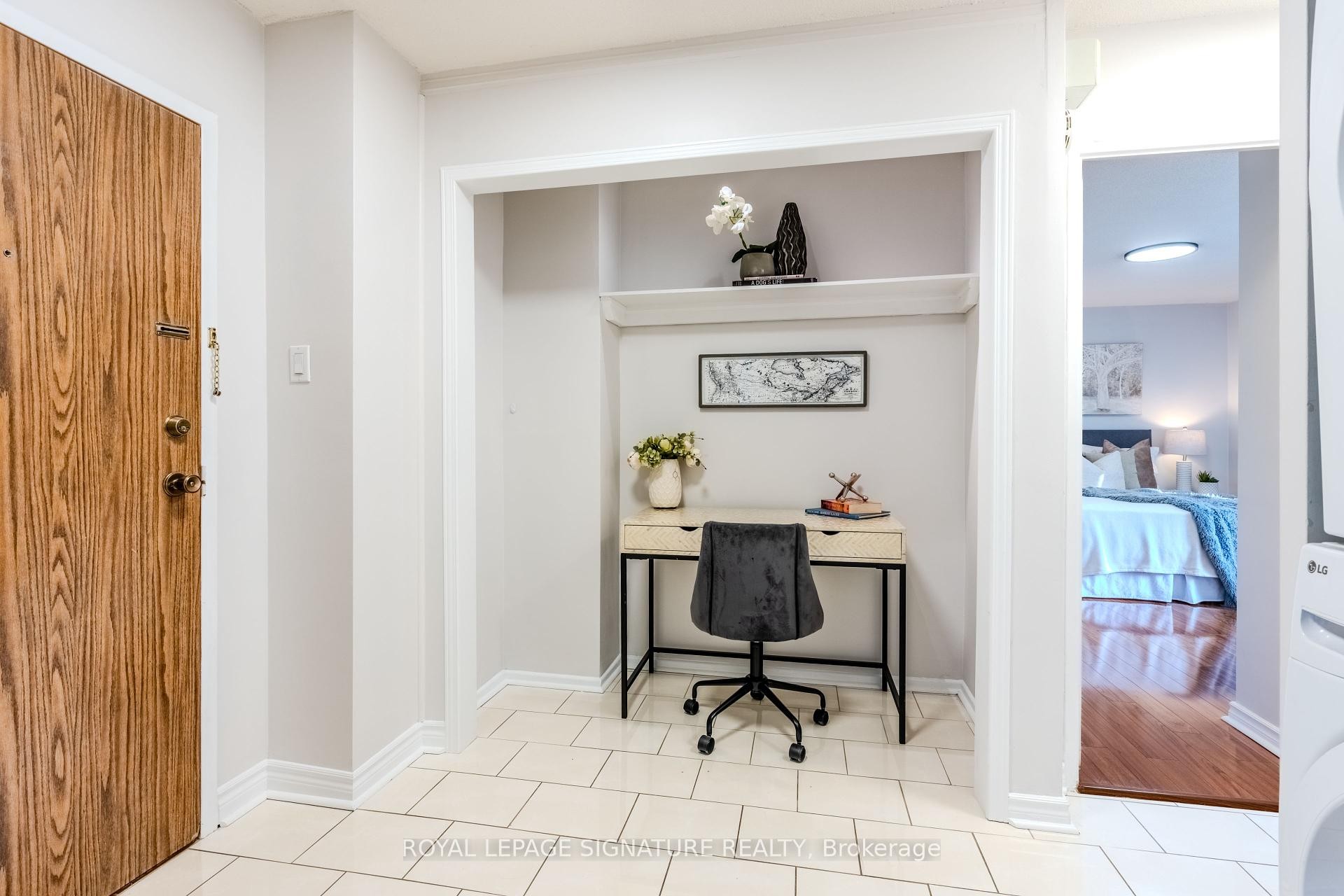 









177


Linus

Road, 315,
Toronto,




ON
M2J 4S5

