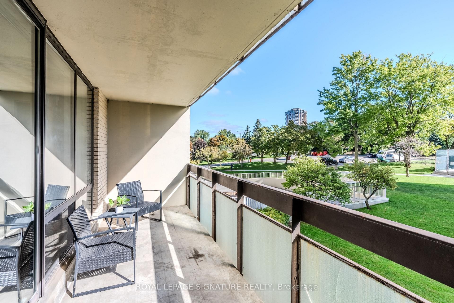 









177


Linus

Road, 315,
Toronto,




ON
M2J 4S5

