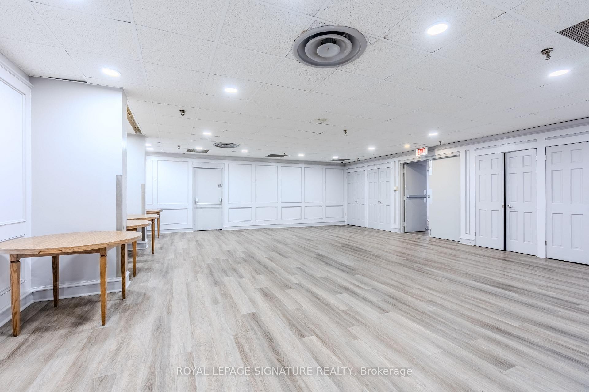 









177


Linus

Road, 315,
Toronto,




ON
M2J 4S5

