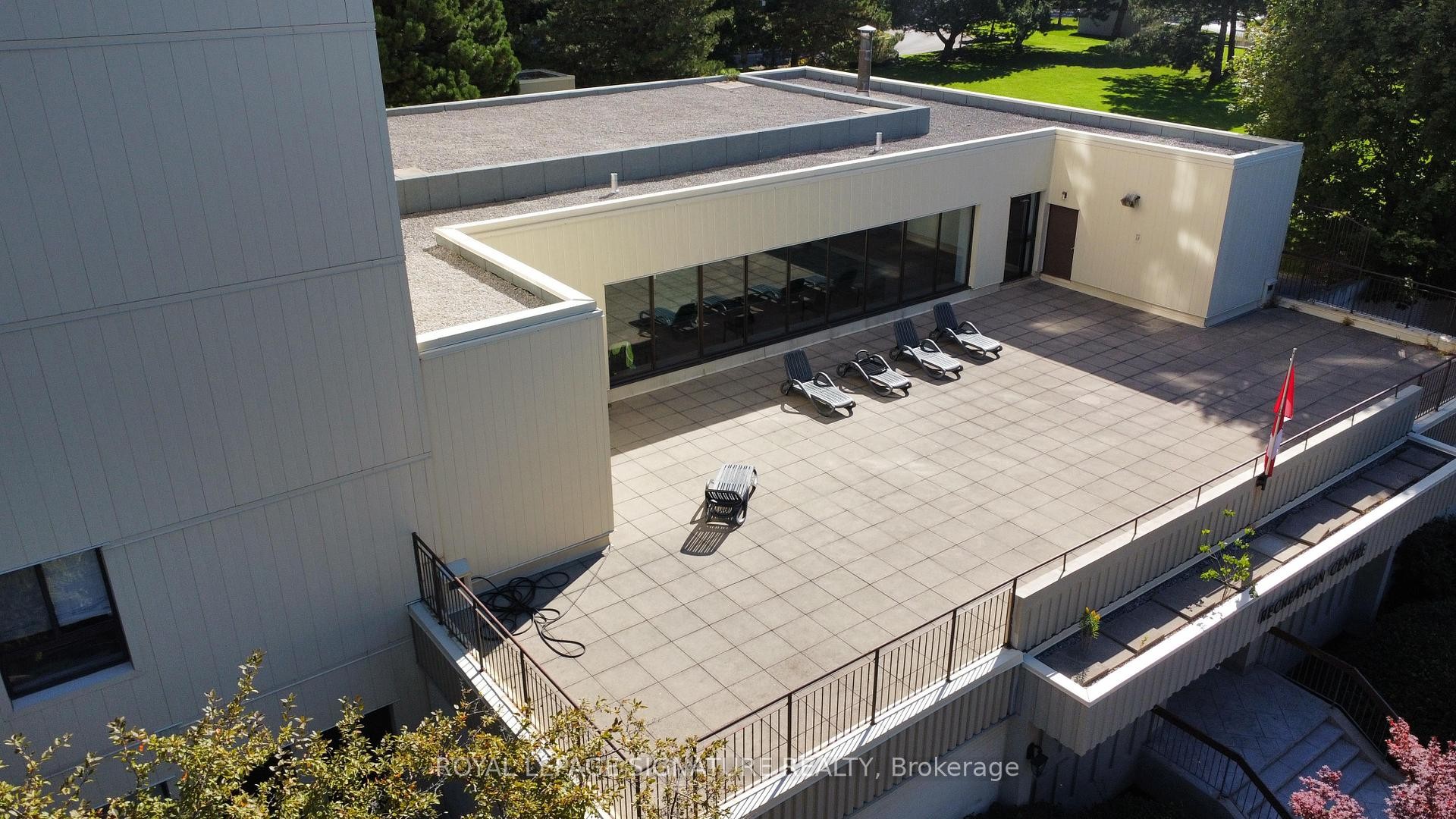 









177


Linus

Road, 315,
Toronto,




ON
M2J 4S5

