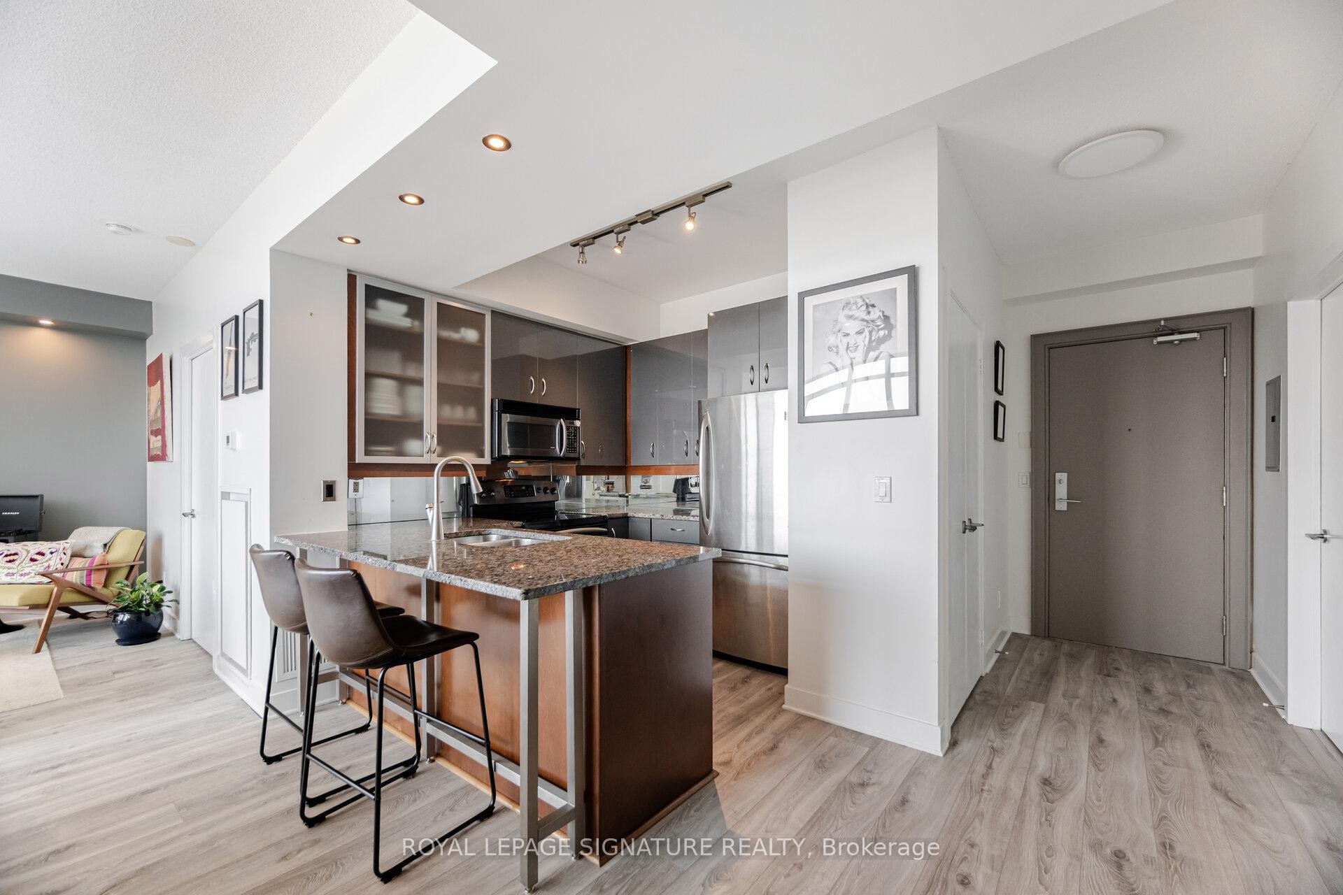 









438


King

Street West, 1405,
Toronto,




ON
M5V 3T9

