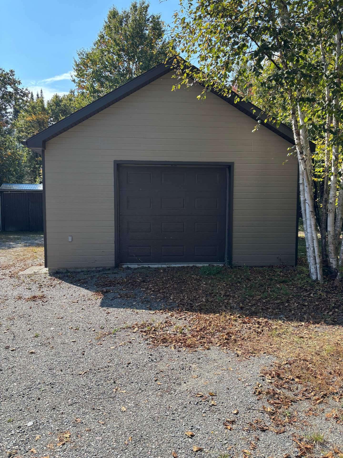 









193


Ch. Tawachiche E.

,
Lac-aux-Sables,




QC
G0X1M0

