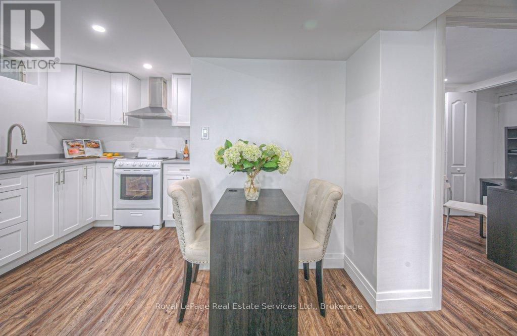 












92 ADAM STREET

,
Cambridge,




Ontario
N3C2K6

