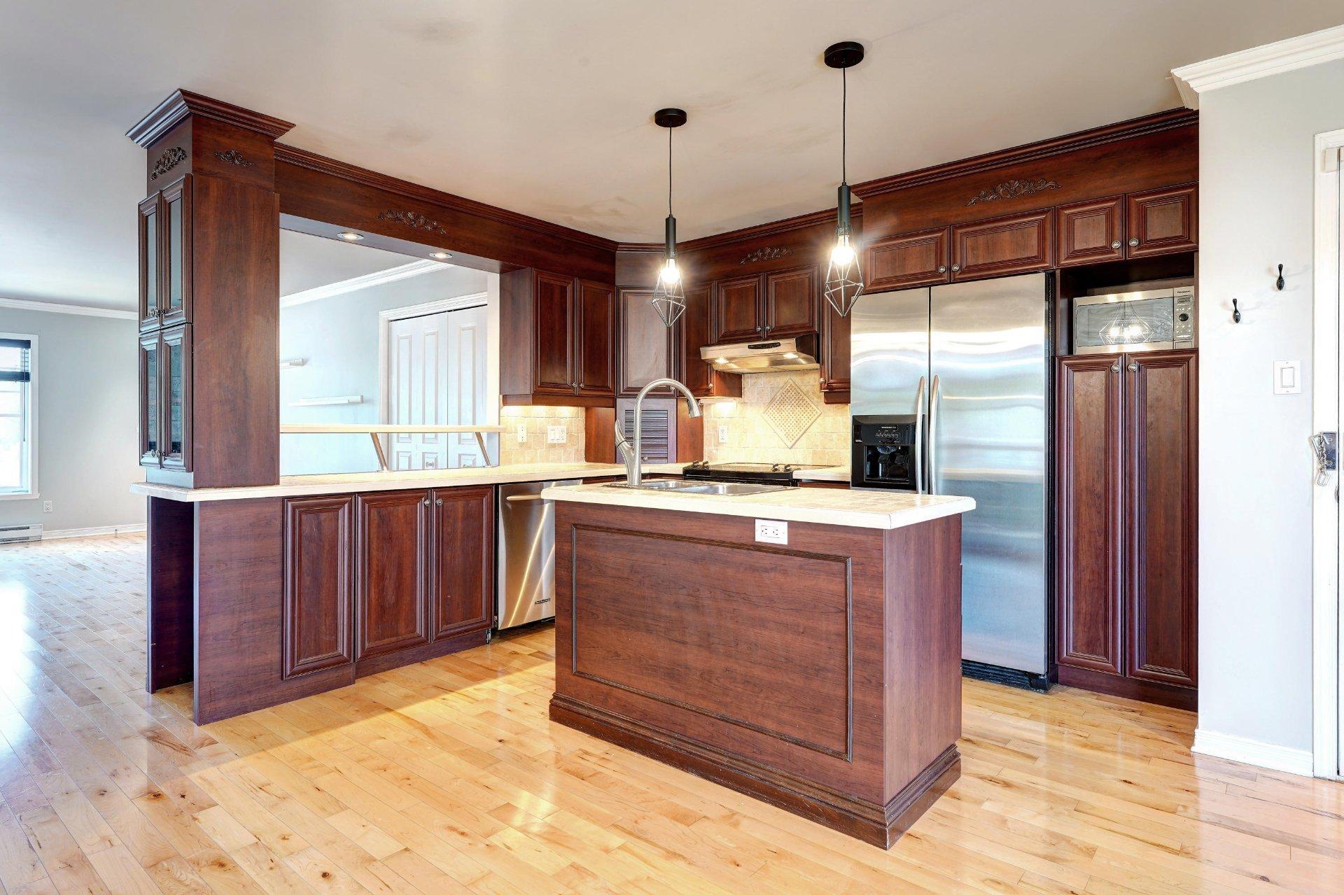 









82


Rue Paul-Mainguy

, 6,
Blainville,




QC
J7C0A1

