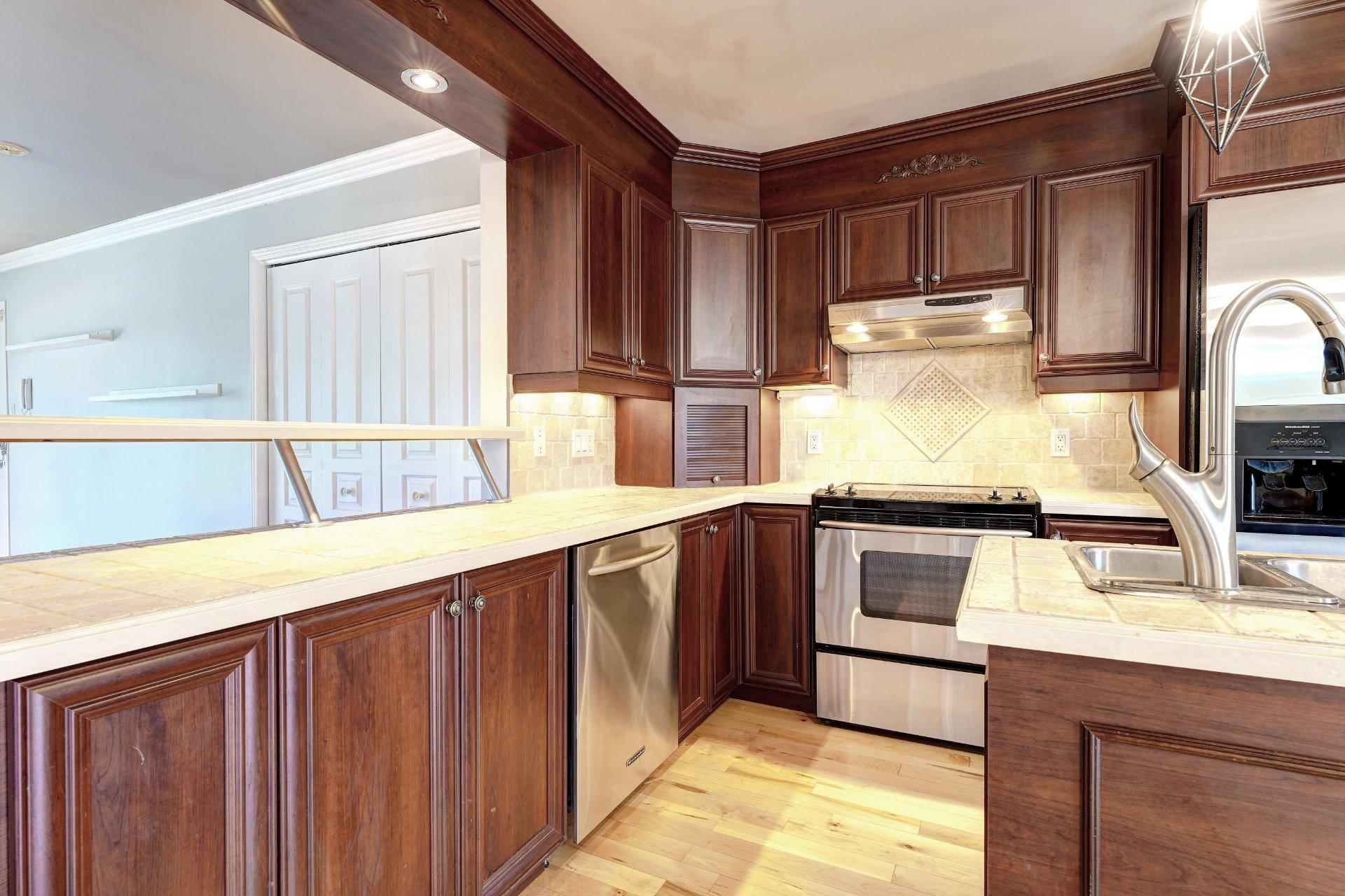 









82


Rue Paul-Mainguy

, 6,
Blainville,




QC
J7C0A1

