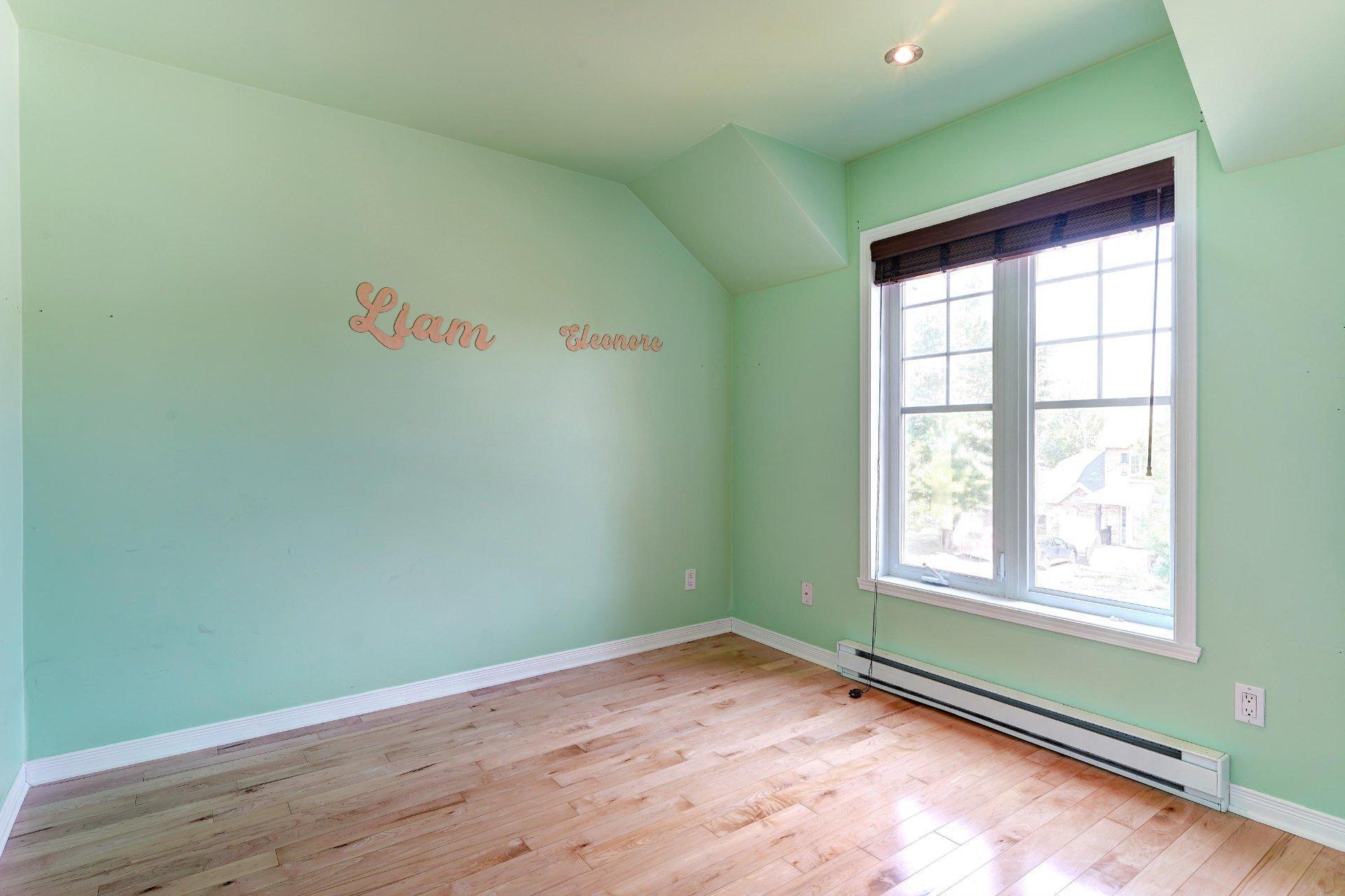 









82


Rue Paul-Mainguy

, 6,
Blainville,




QC
J7C0A1


