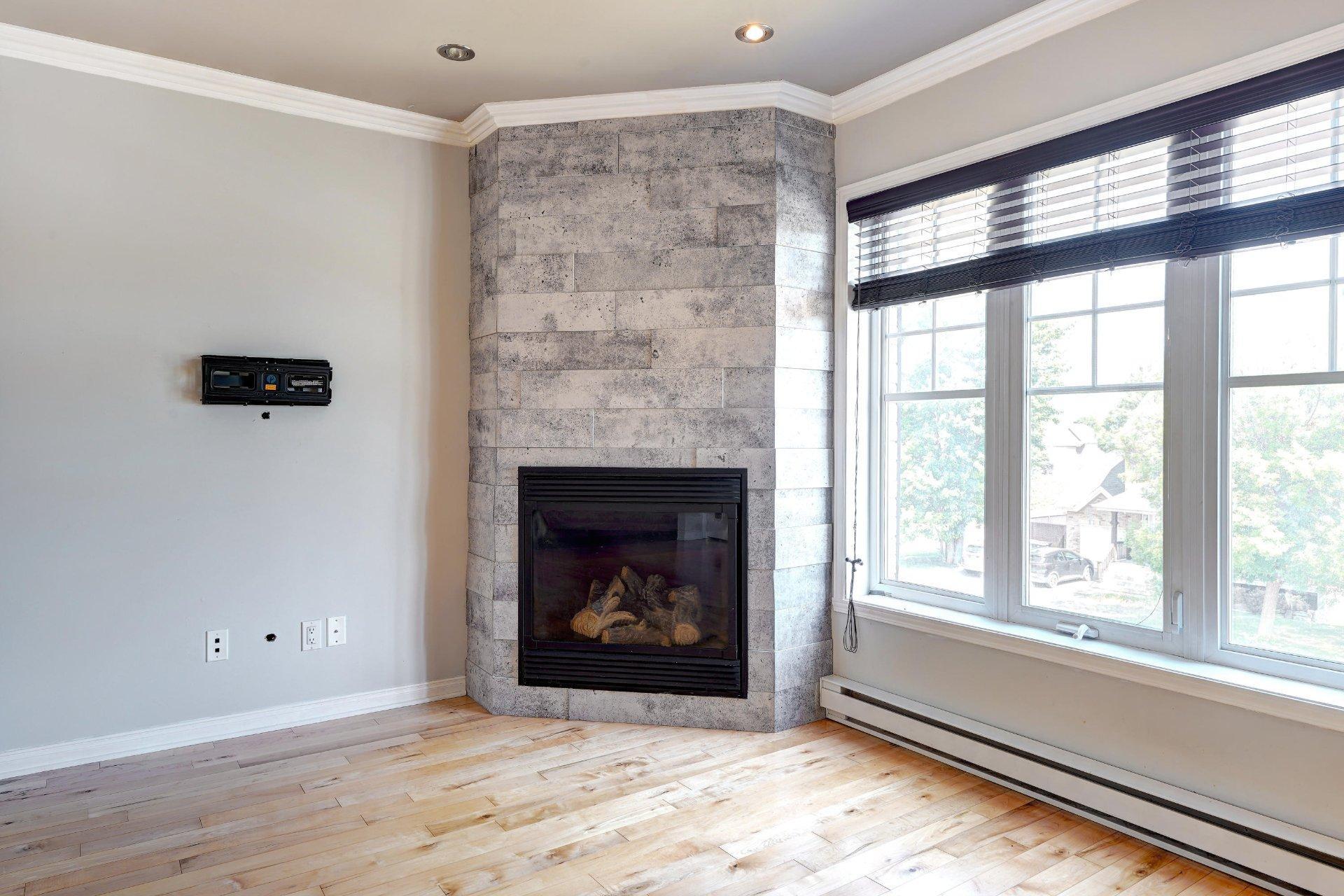 









82


Rue Paul-Mainguy

, 6,
Blainville,




QC
J7C0A1

