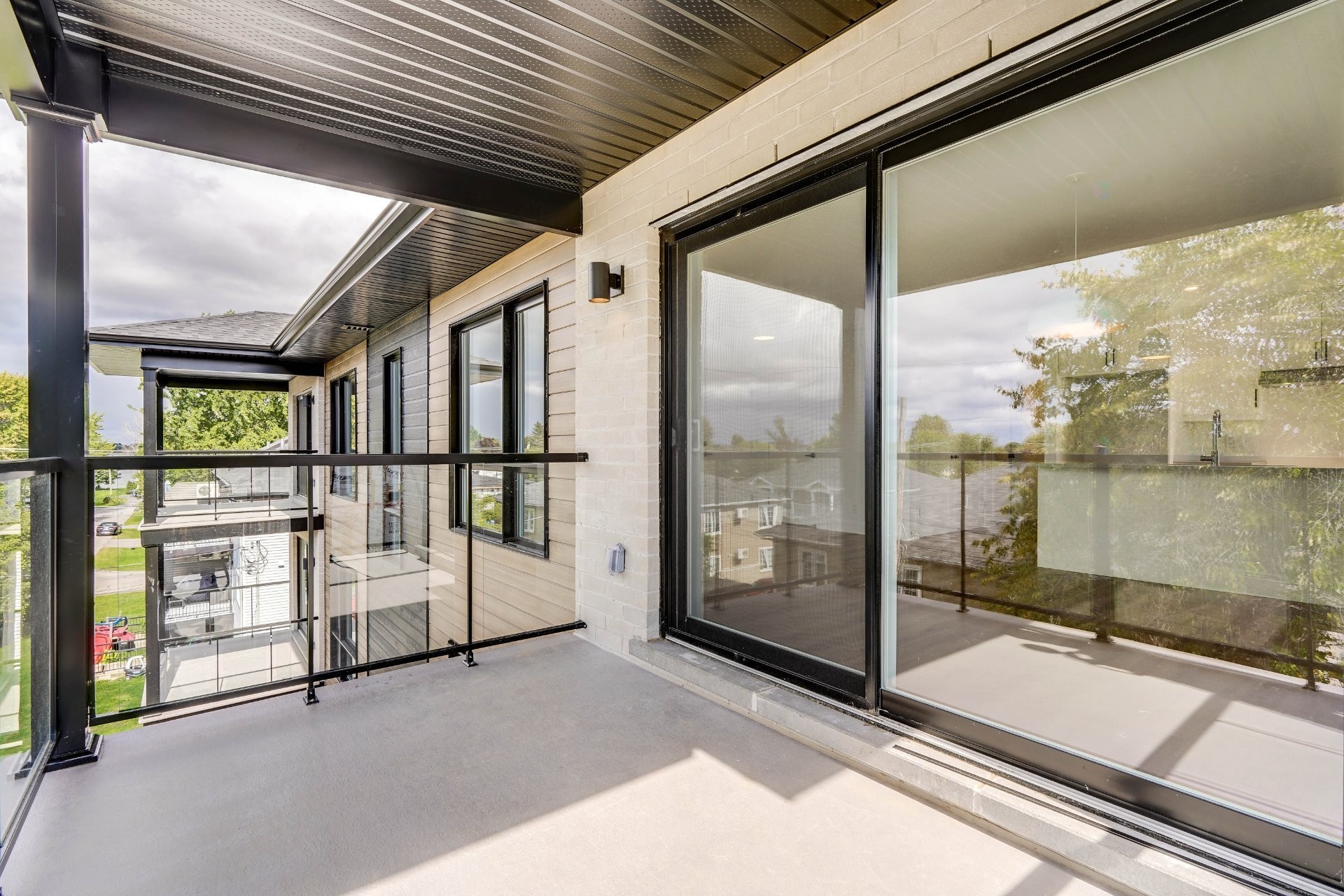 









2202


Boul. du Bord-de-l'Eau

, 4,
Salaberry-de-Valleyfield,




QC
J6S0K1

