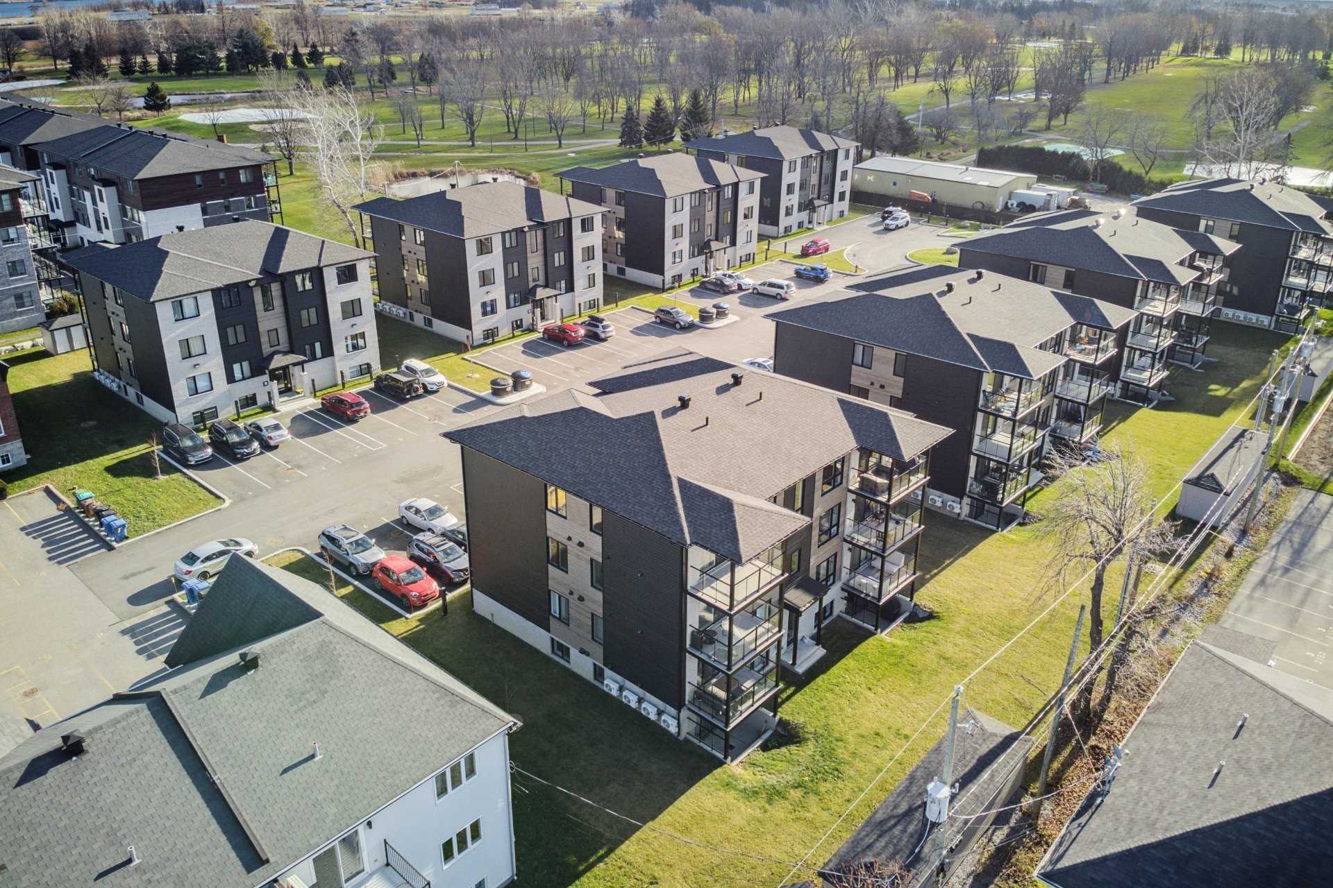 









2202


Boul. du Bord-de-l'Eau

, 4,
Salaberry-de-Valleyfield,




QC
J6S0K1

