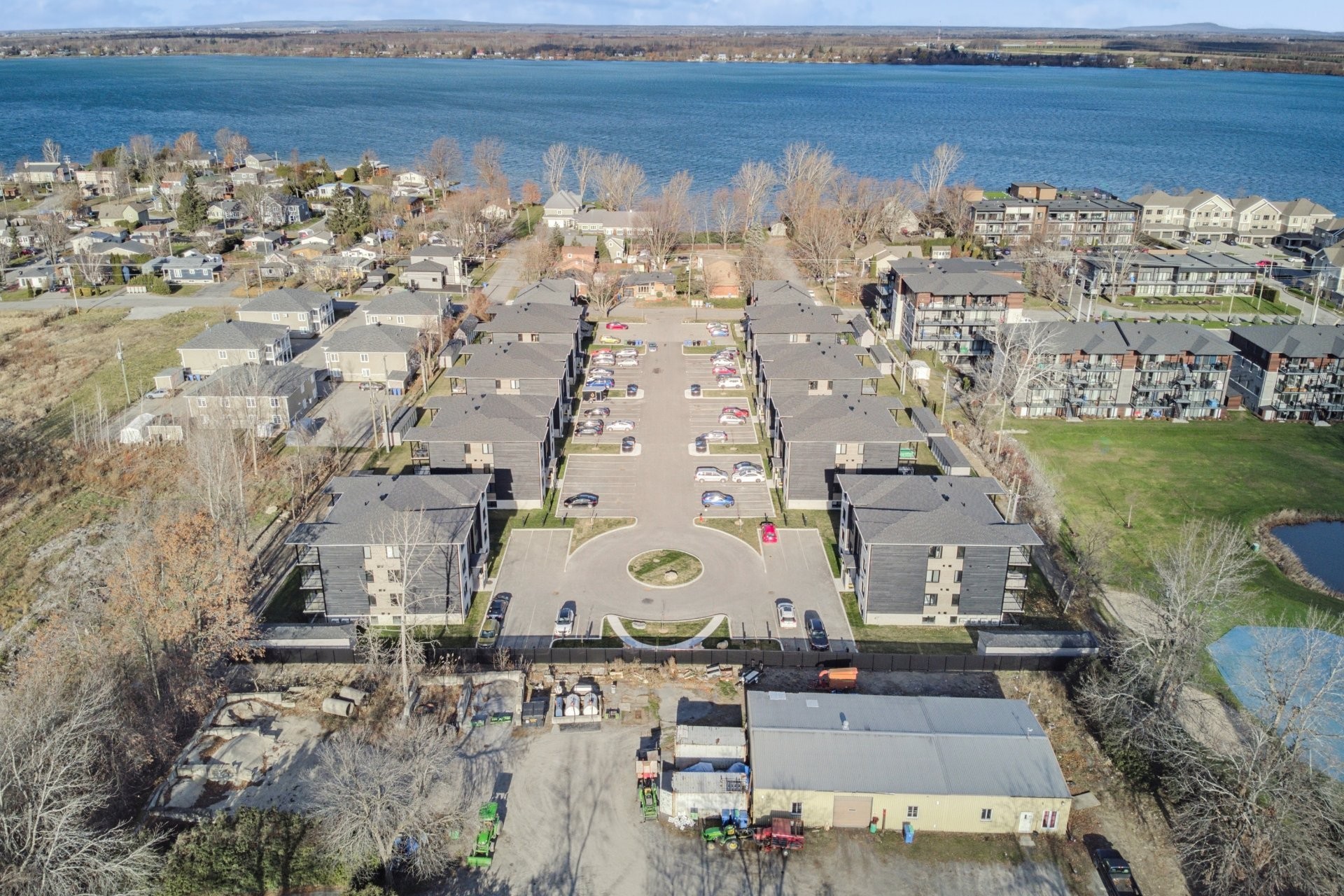 









2202


Boul. du Bord-de-l'Eau

, 4,
Salaberry-de-Valleyfield,




QC
J6S0K1


