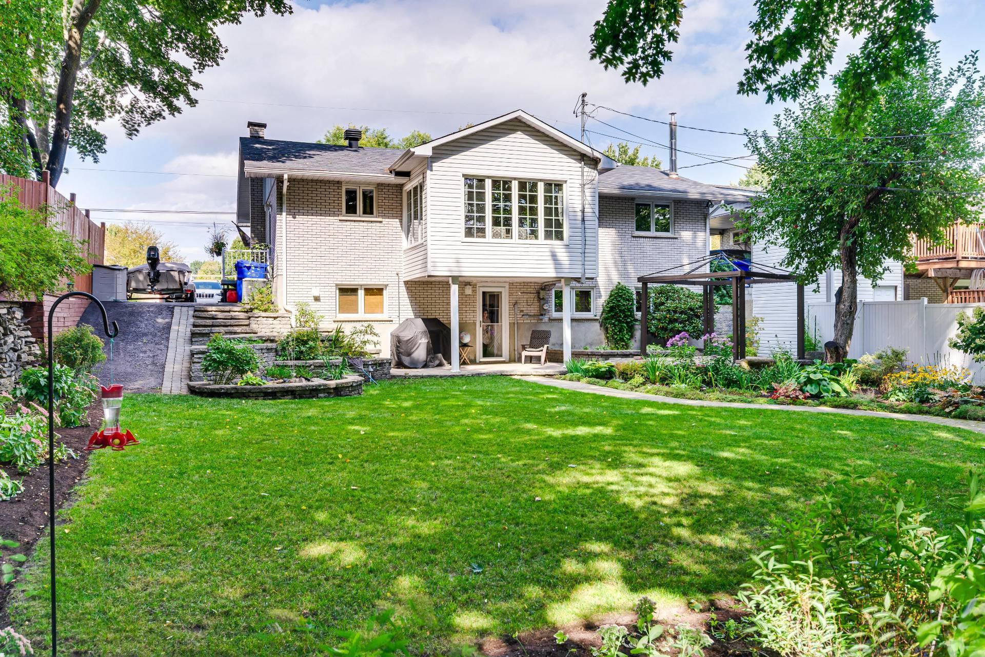 









424


Rue des Géraniums

,
Gatineau (Gatineau),




QC
J8P3R1

