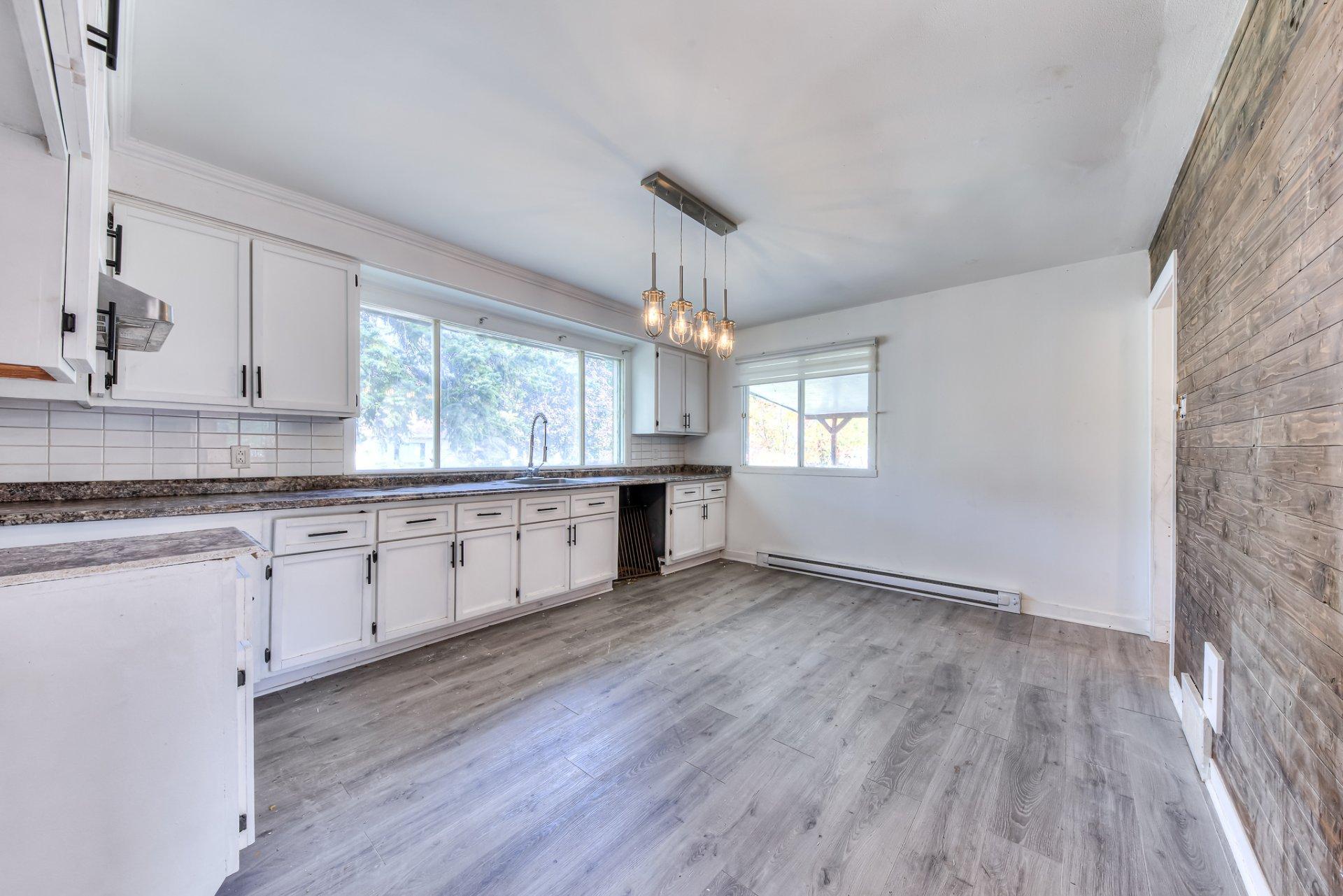 









118


43e Avenue

,
Saint-Eustache,




QC
J7P3E4


