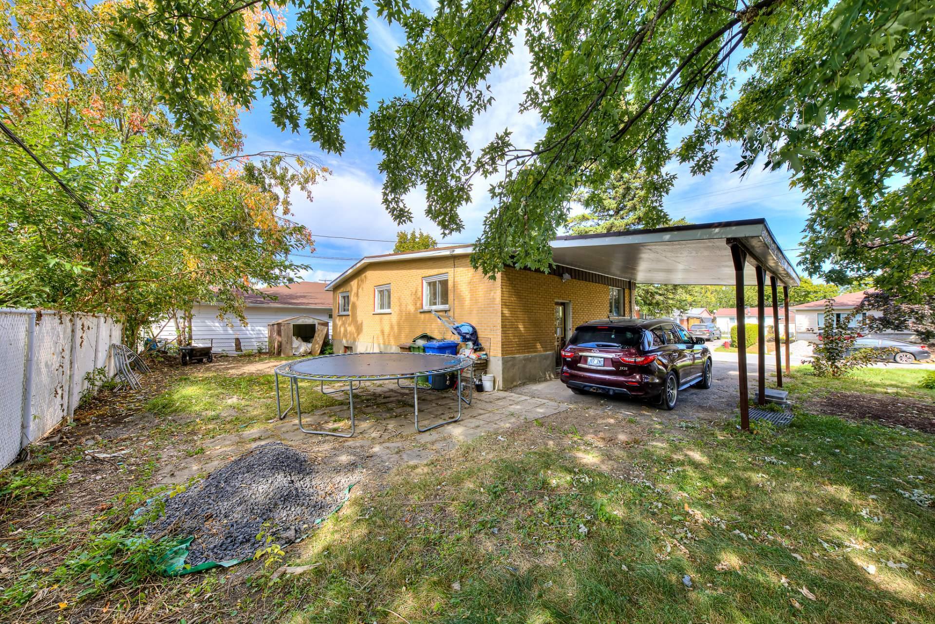 









118


43e Avenue

,
Saint-Eustache,




QC
J7P3E4

