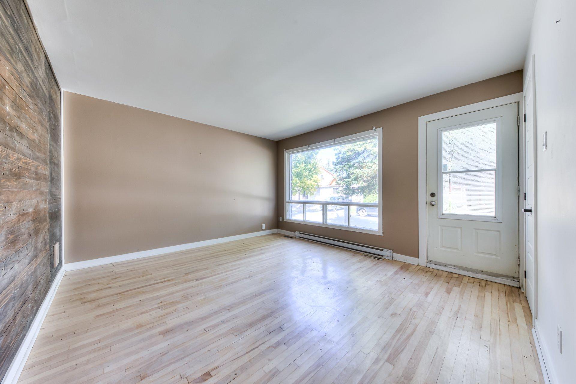 









118


43e Avenue

,
Saint-Eustache,




QC
J7P3E4

