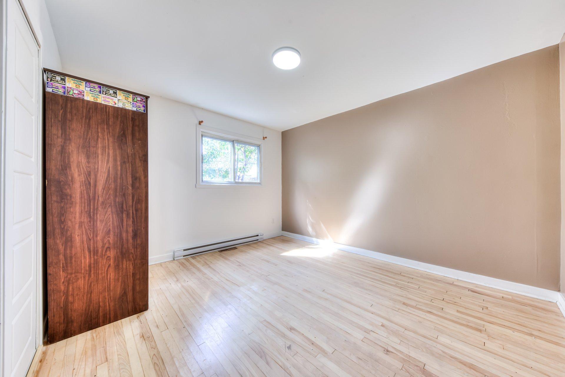 









118


43e Avenue

,
Saint-Eustache,




QC
J7P3E4

