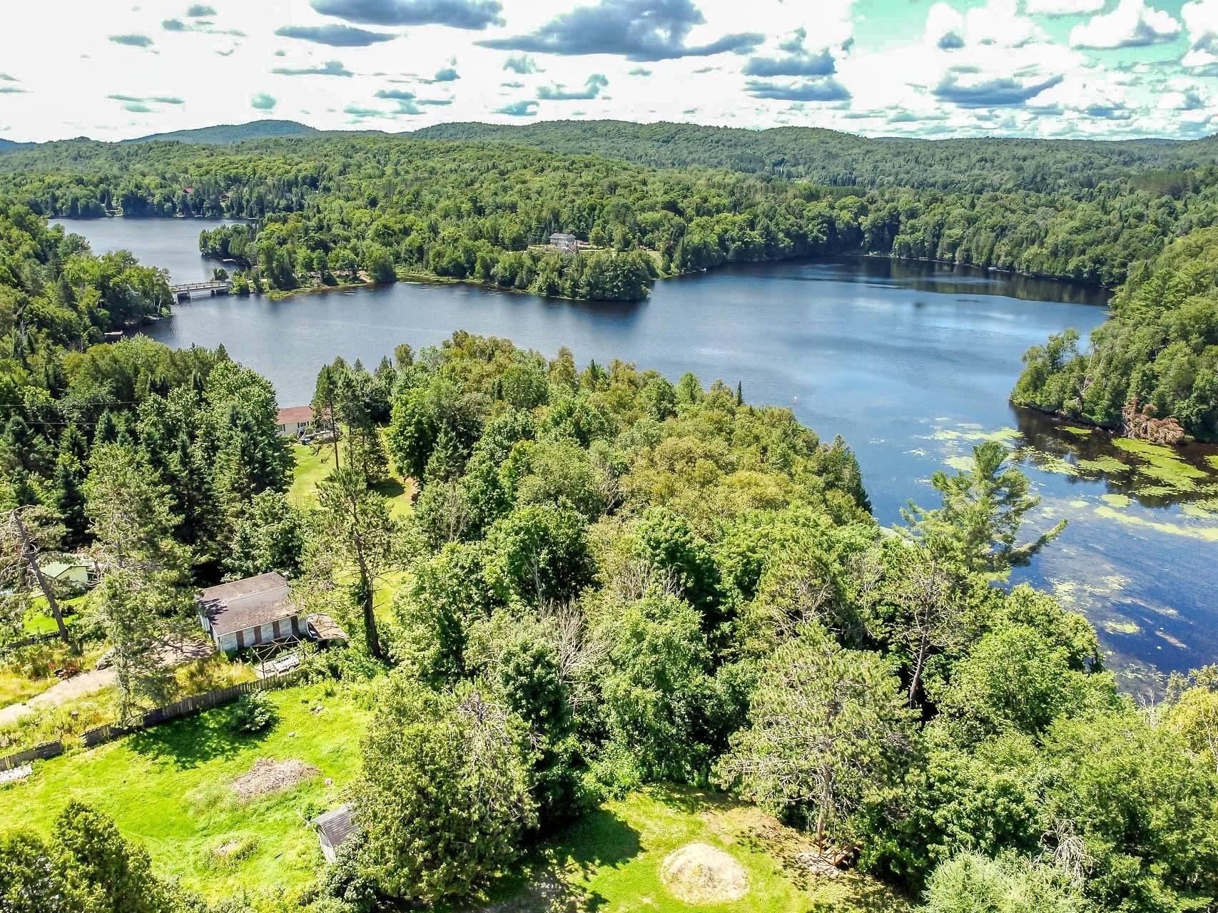 









339

 - 343


Route des Cantons

,
Saint-Émile-de-Suffolk,




QC
J0V1L0

