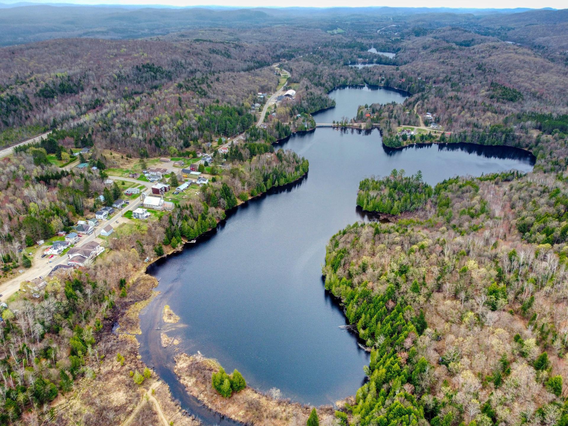 









339

 - 343


Route des Cantons

,
Saint-Émile-de-Suffolk,




QC
J0V1L0

