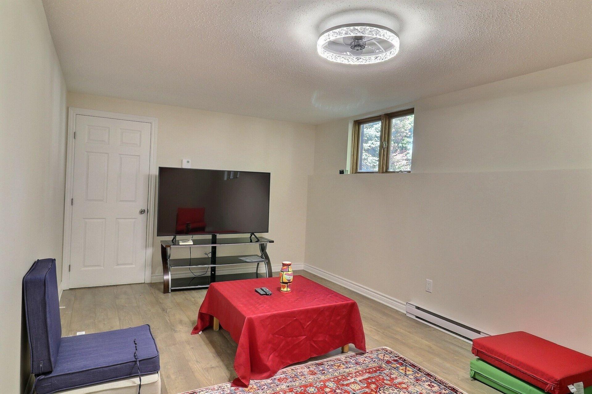 









75


Av. des Camélias

,
Gatineau (Aylmer),




QC
J9J2E7

