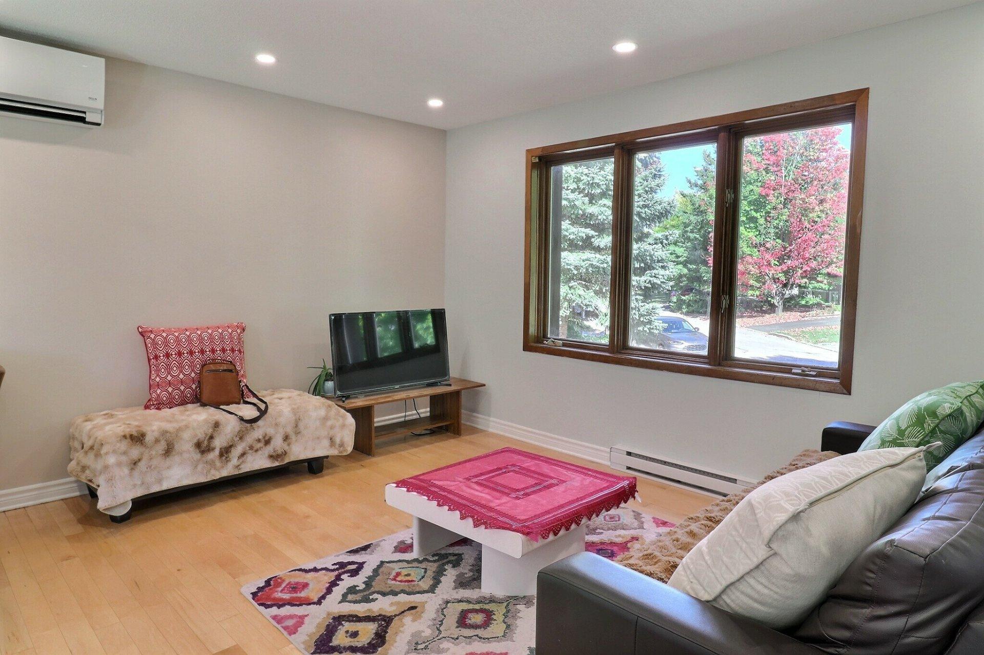 









75


Av. des Camélias

,
Gatineau (Aylmer),




QC
J9J2E7

