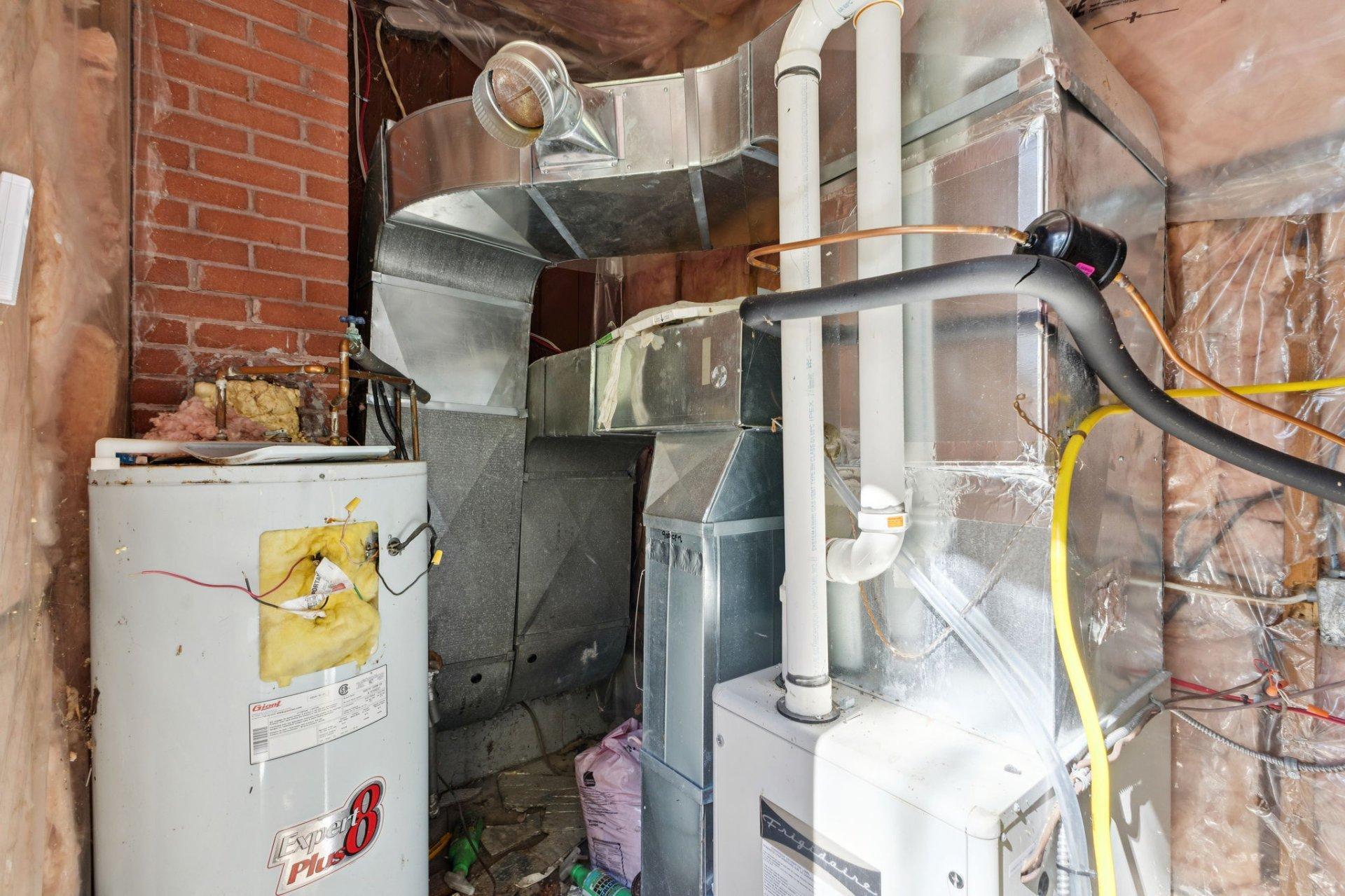 









58


Rue Lake

,
Gatineau (Aylmer),




QC
J9H4B5

