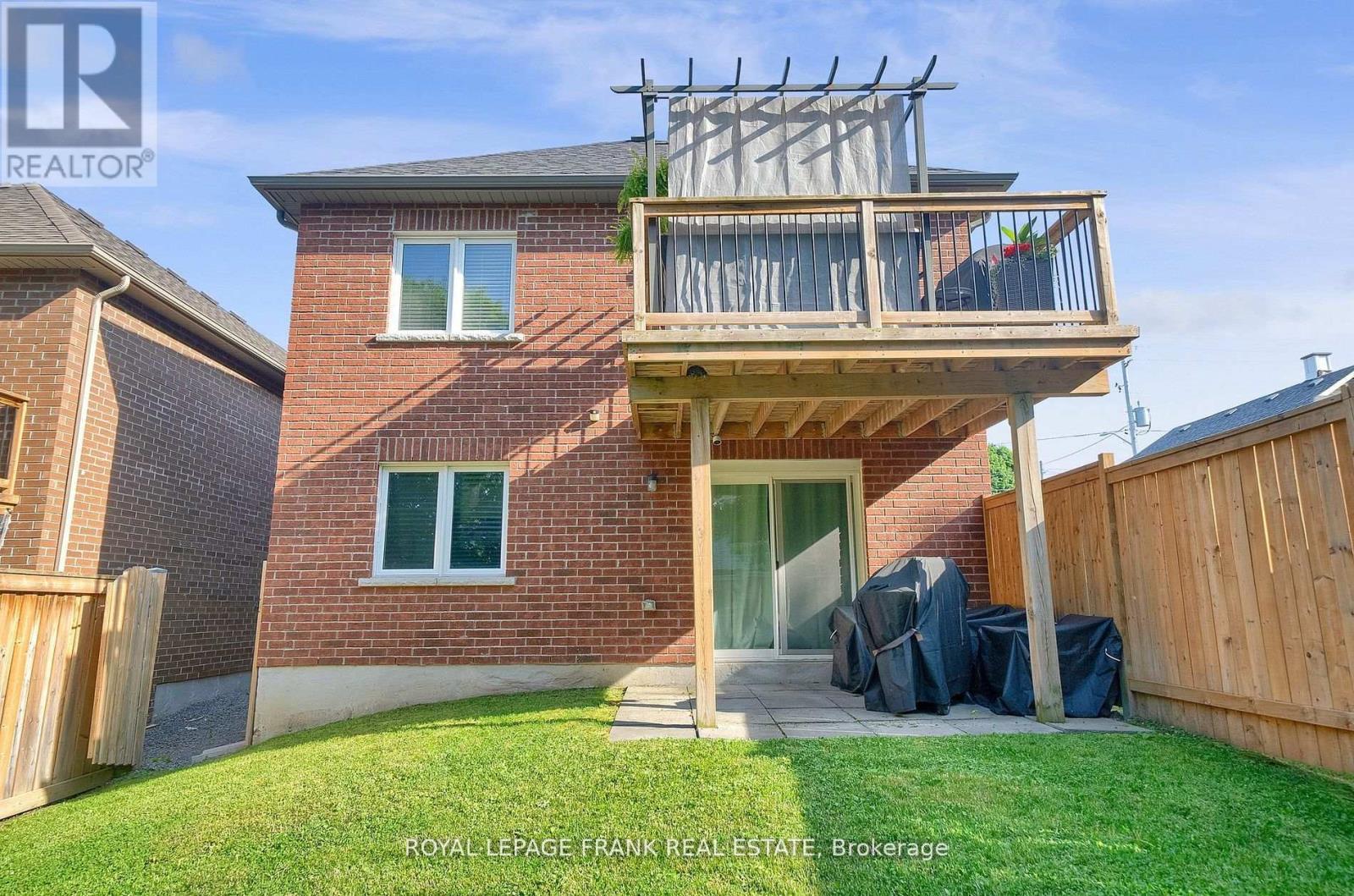 












398 OLIVE AVENUE

,
Oshawa (Central),




Ontario
L1H2R1

