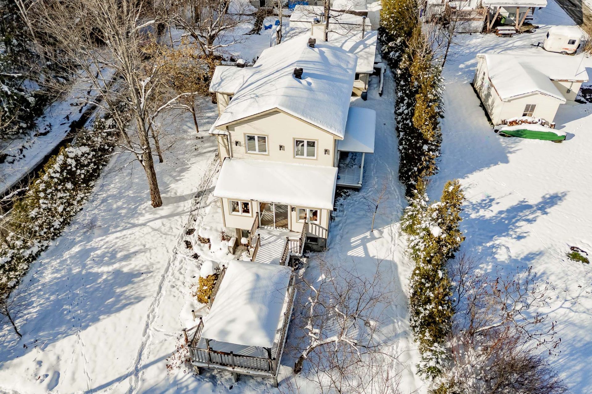 









80


Rue des Pivoines

,
Saint-Denis-de-Brompton,




QC
J0B2P0

