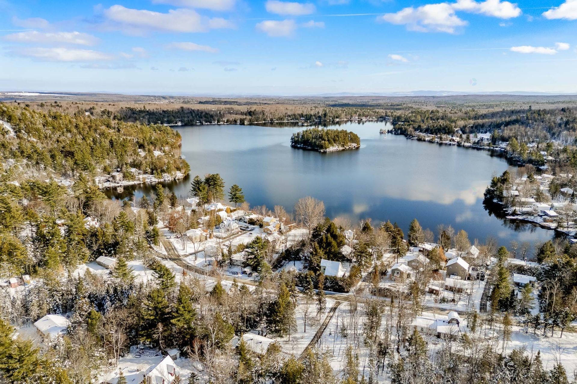 









80


Rue des Pivoines

,
Saint-Denis-de-Brompton,




QC
J0B2P0

