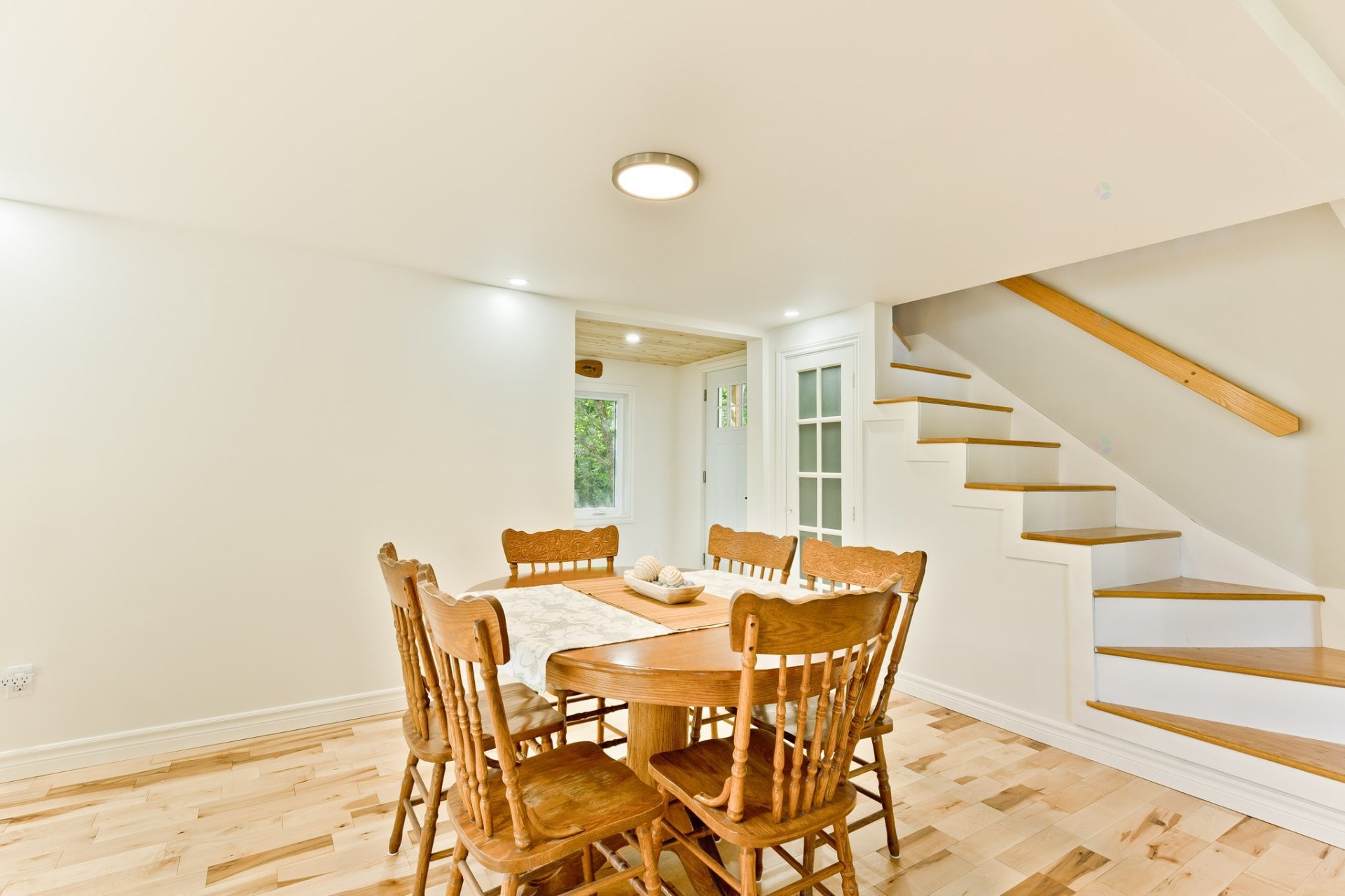 









80


Rue des Pivoines

,
Saint-Denis-de-Brompton,




QC
J0B2P0

