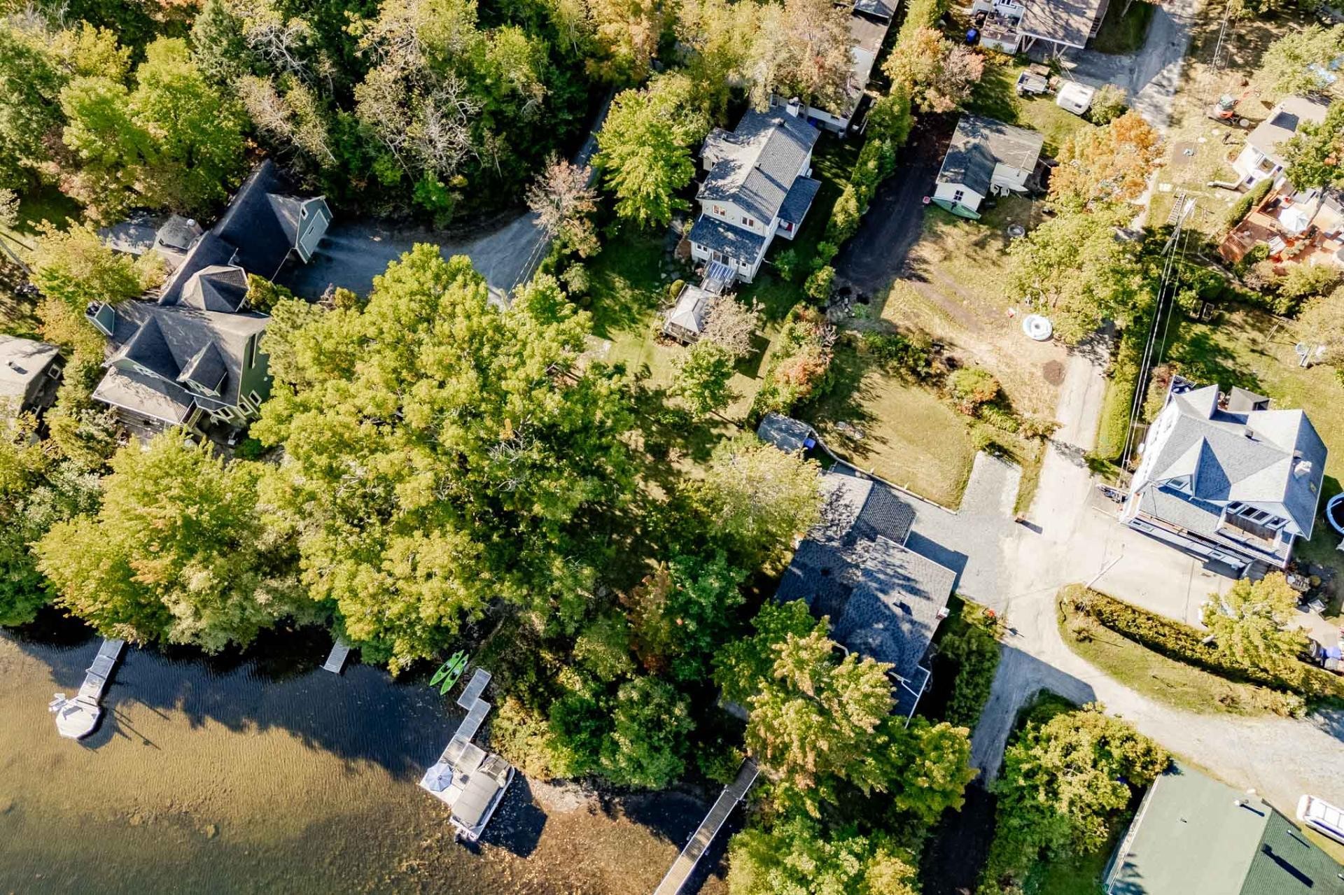 









80


Rue des Pivoines

,
Saint-Denis-de-Brompton,




QC
J0B2P0

