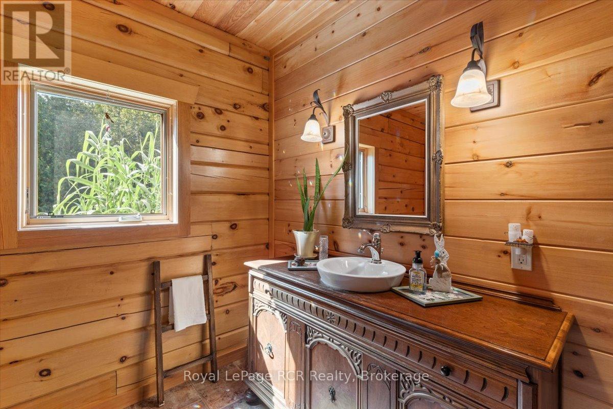 












133195 ALLAN PARK ROAD

,
West Grey,




Ontario
N4N3B8

