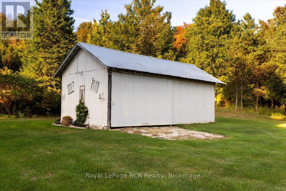 












133195 ALLAN PARK ROAD

,
West Grey,




Ontario
N4N3B8

