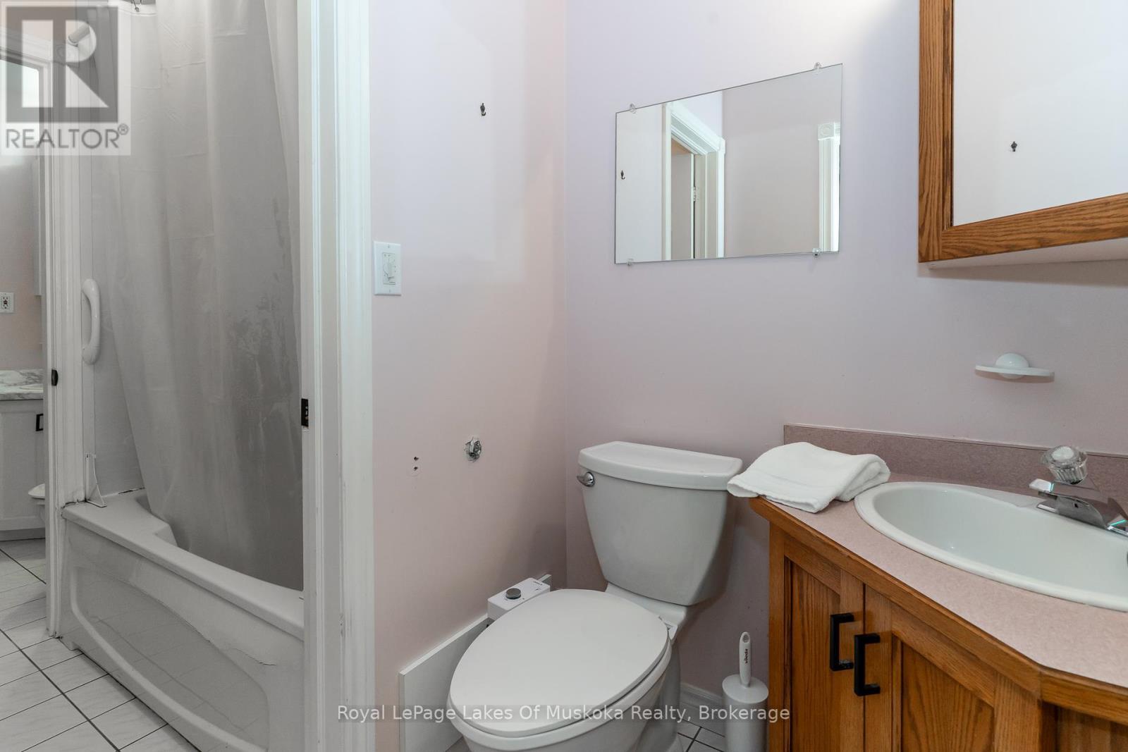 












22 KNOTTY PINE TRAIL

,
Huntsville (Chaffey),




Ontario
P1H1S7

