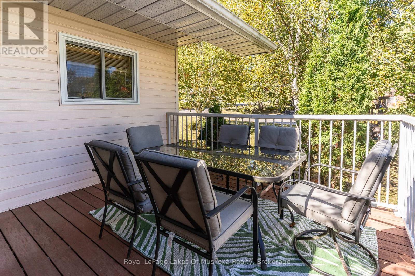 












22 KNOTTY PINE TRAIL

,
Huntsville (Chaffey),




Ontario
P1H1S7

